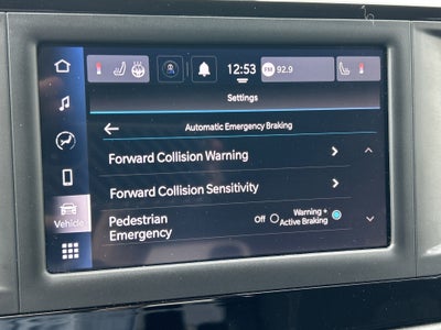 2023 Chrysler VOYAGER LX