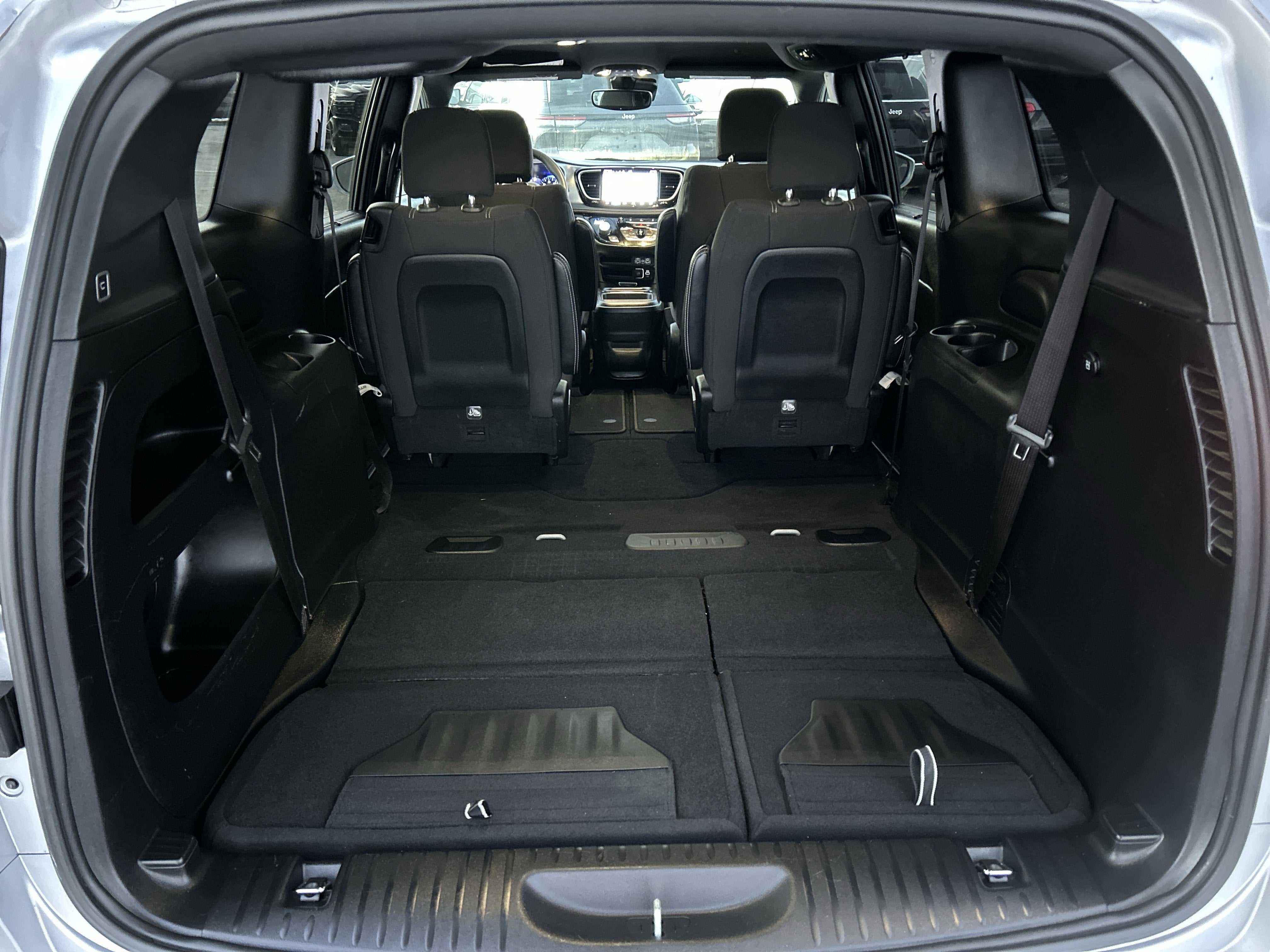 2022 Chrysler PACIFICA TOURING