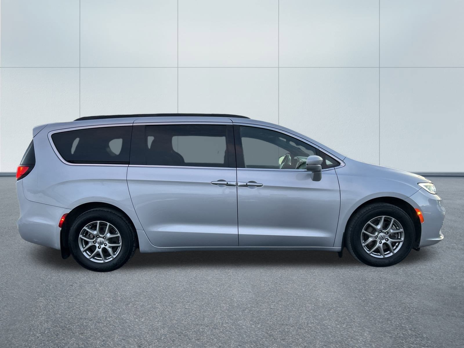 2022 Chrysler PACIFICA TOURING