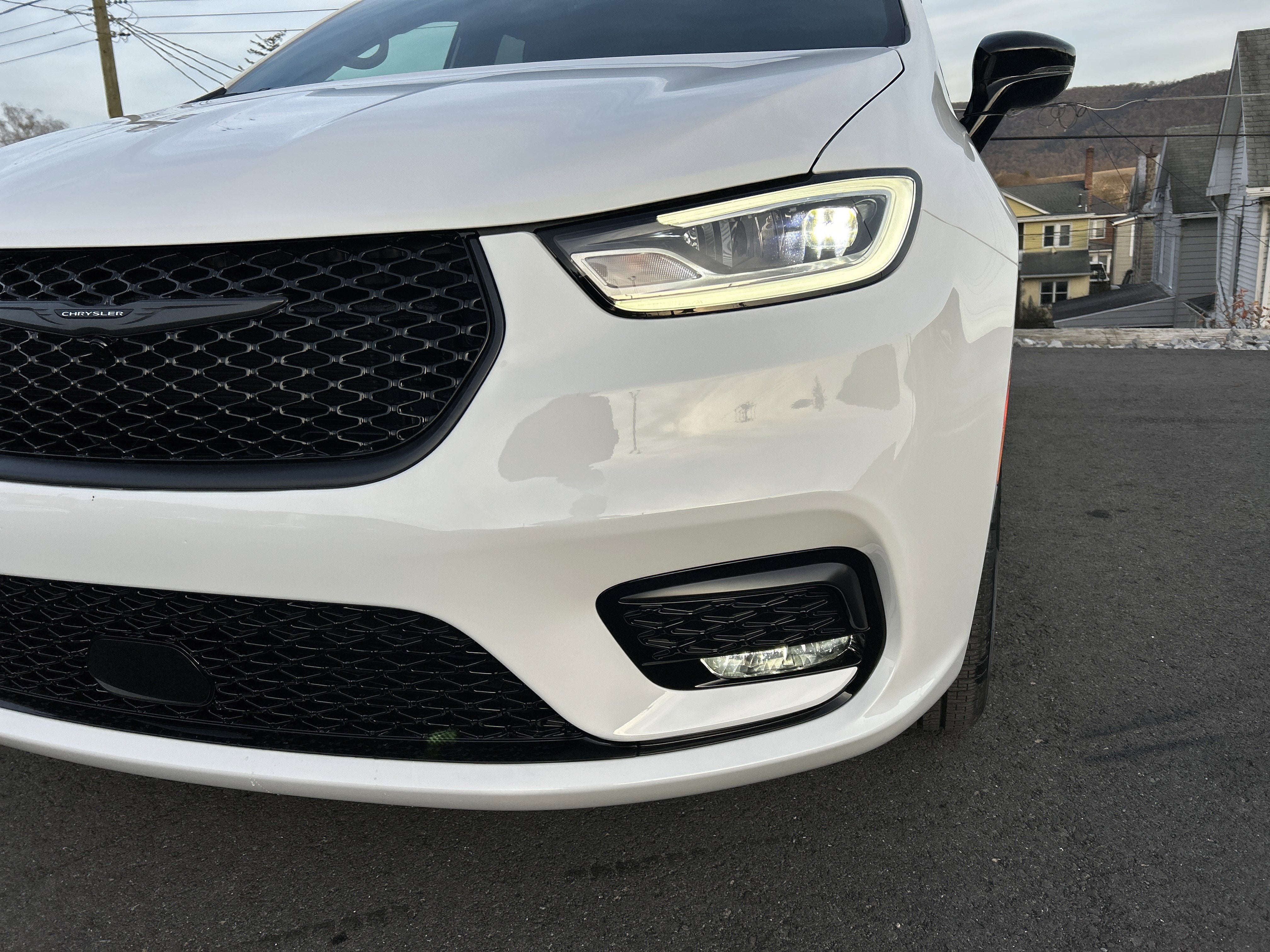 2026 Chrysler Pacifica Select