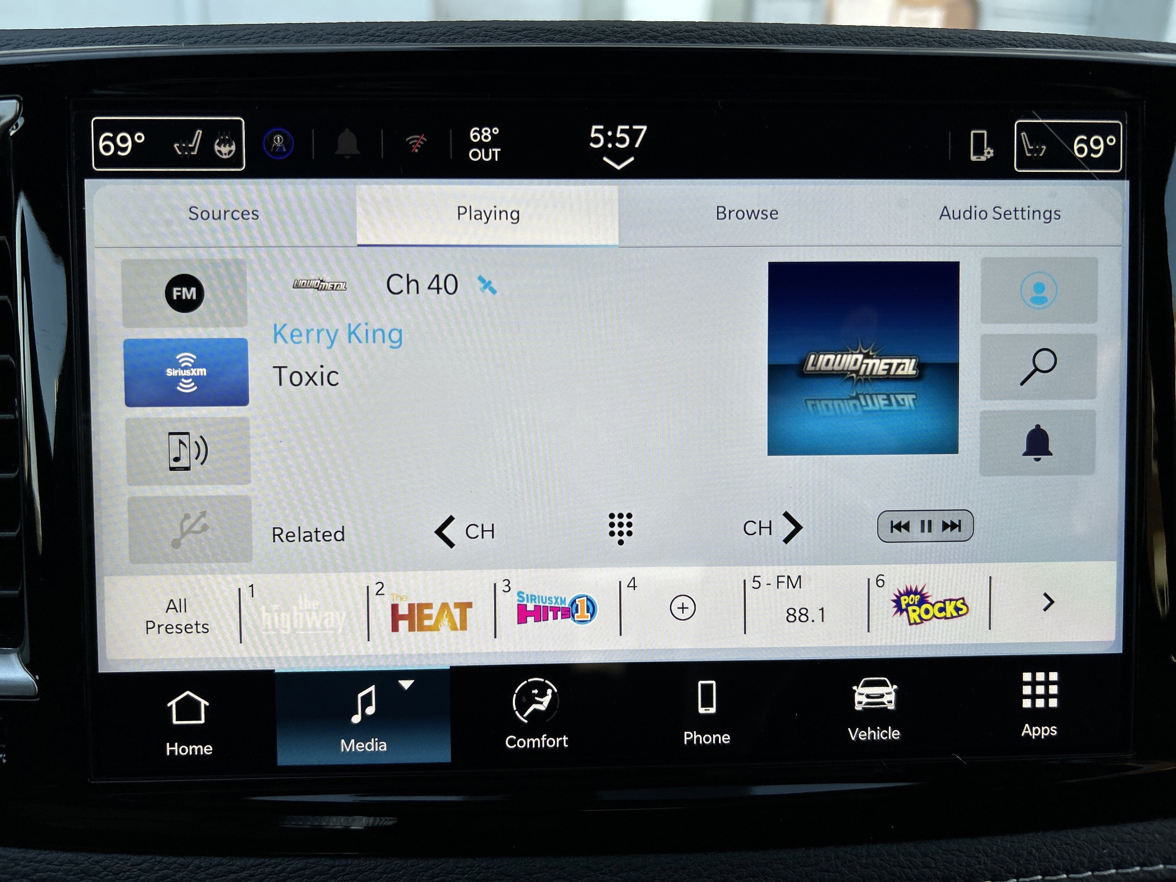 2026 Chrysler Pacifica Select
