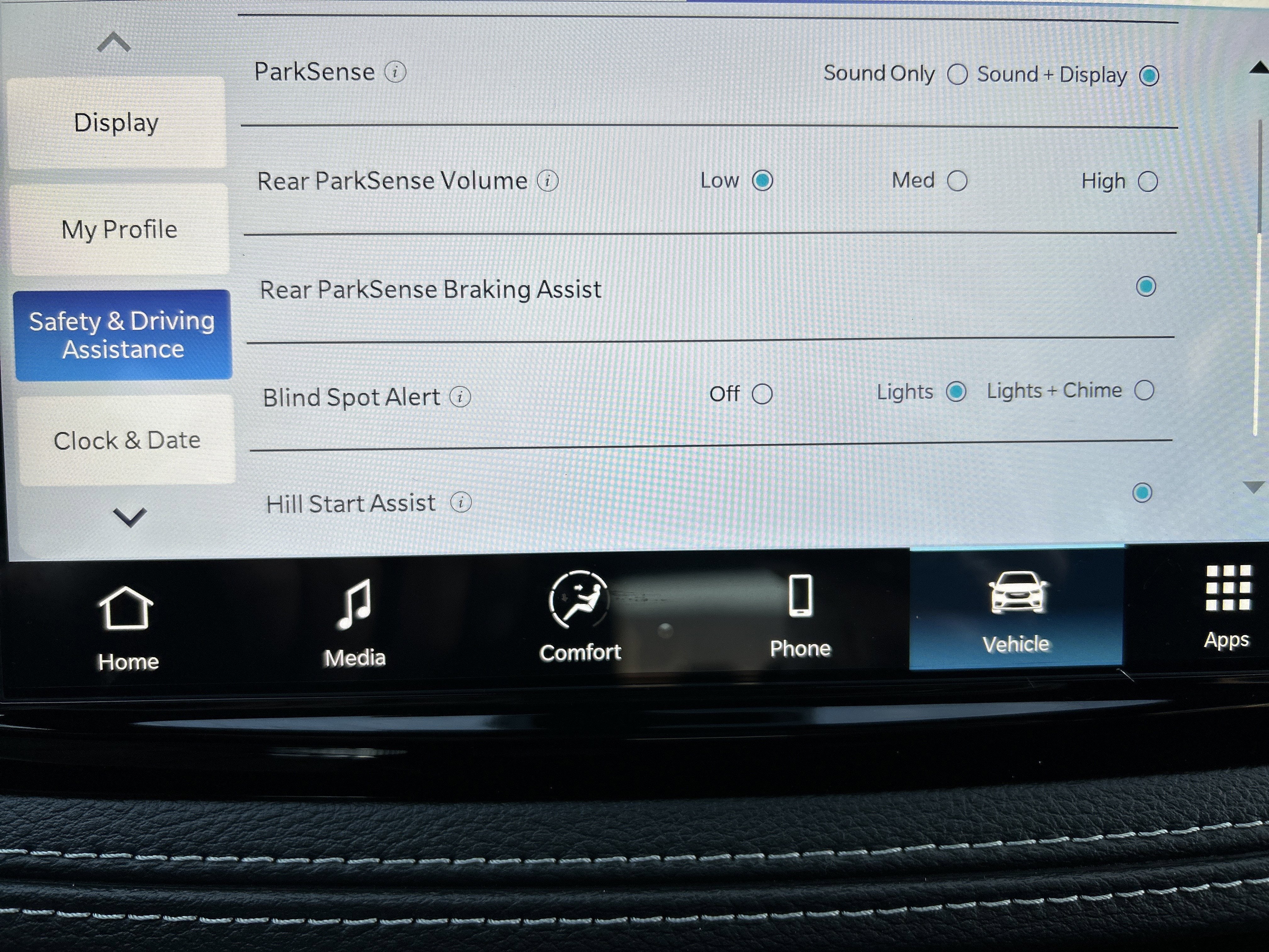 2026 Chrysler Pacifica Select