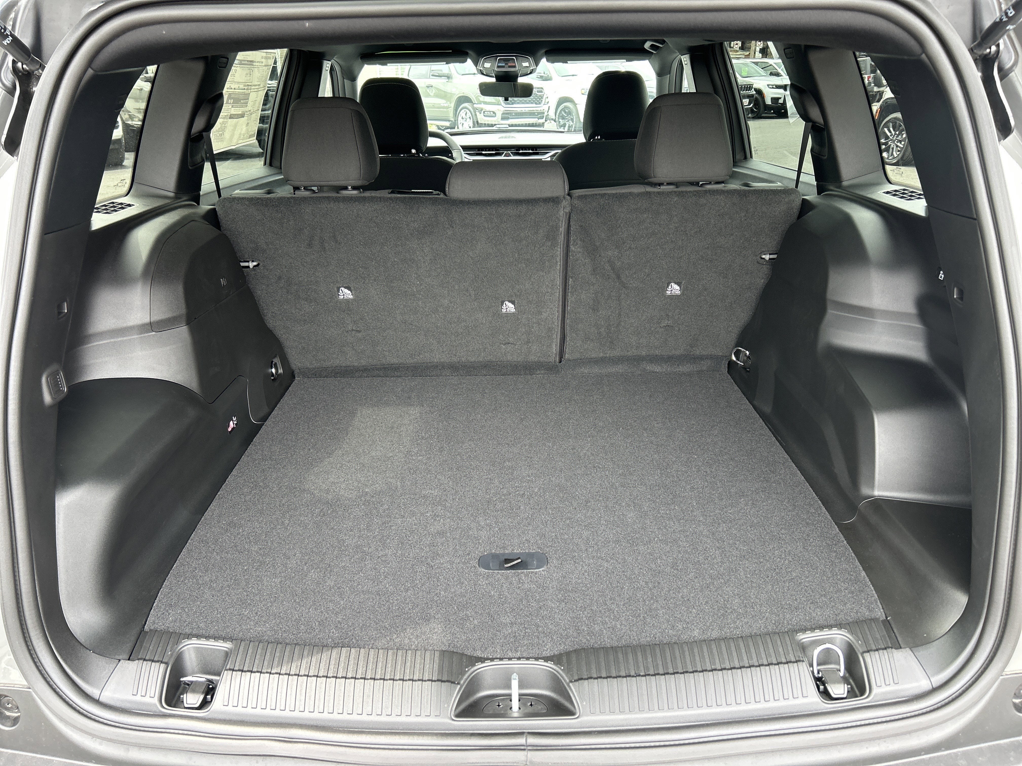 2026 Jeep Cherokee Laredo