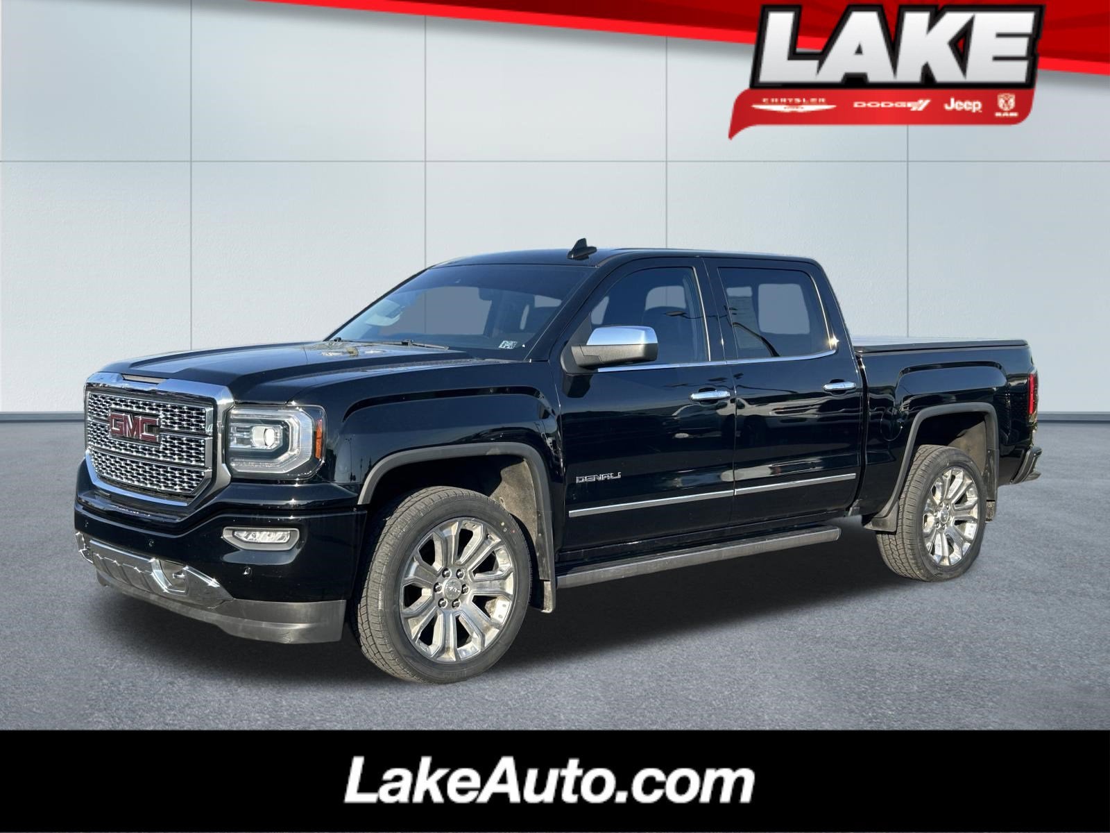 2018 GMC Sierra 4WD Crew Cab Short Box's photo
