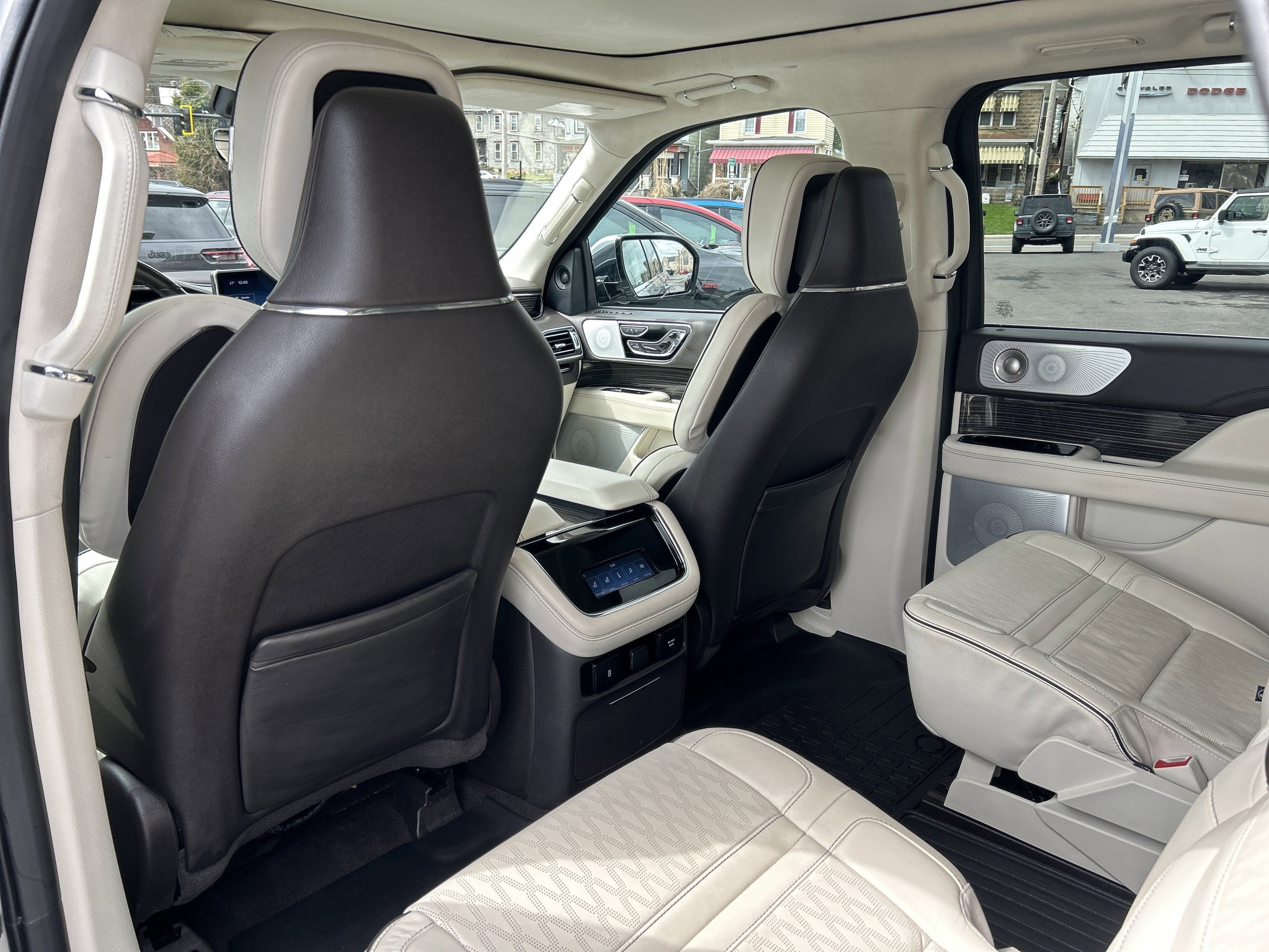 2023 Lincoln NAVIGATOR BLACK LABEL