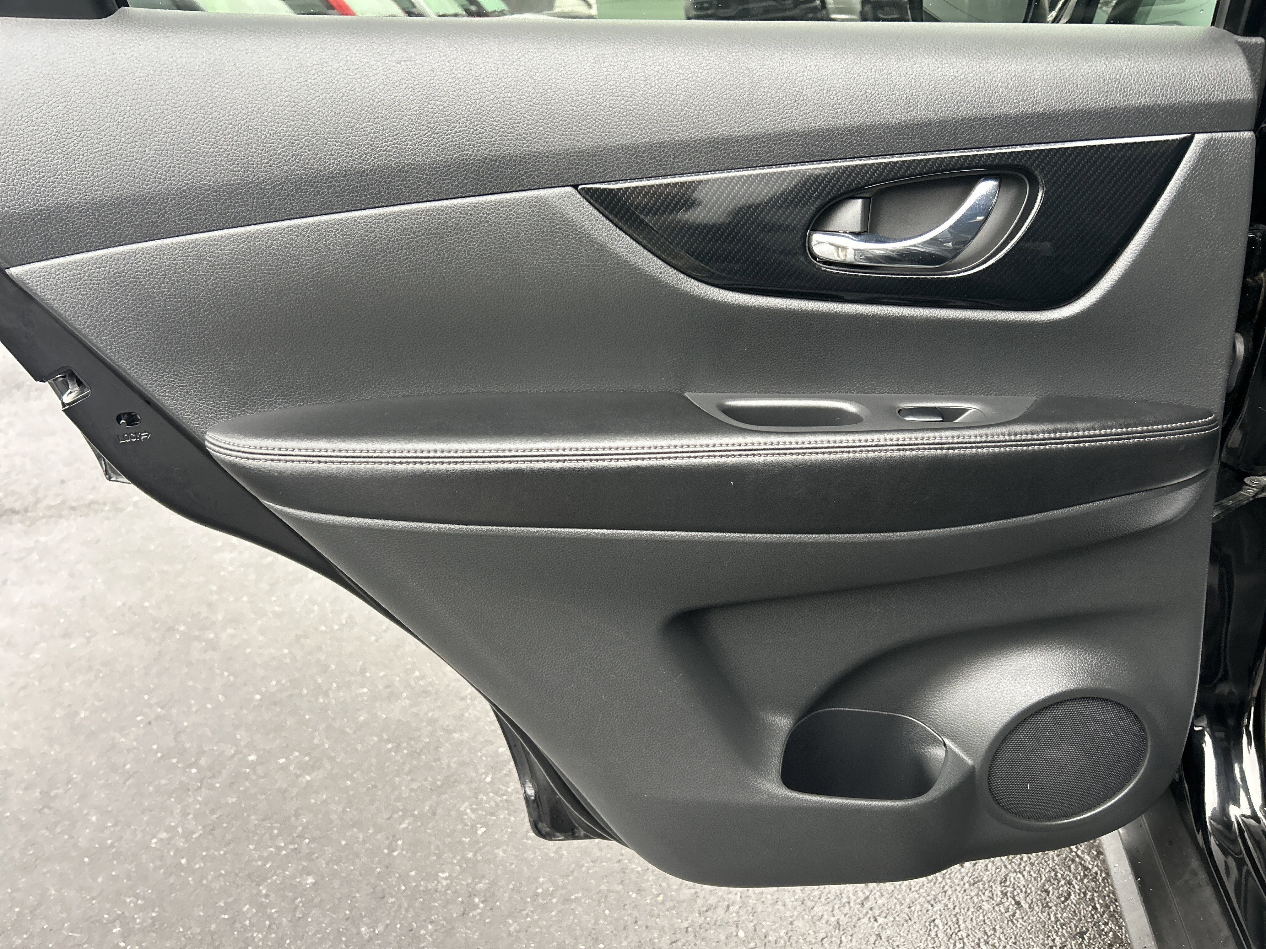 2017 Nissan ROGUE SL