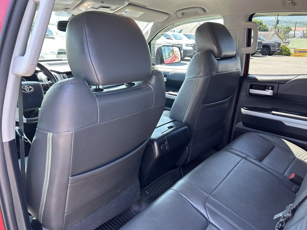 2014 Toyota Tundra SR5