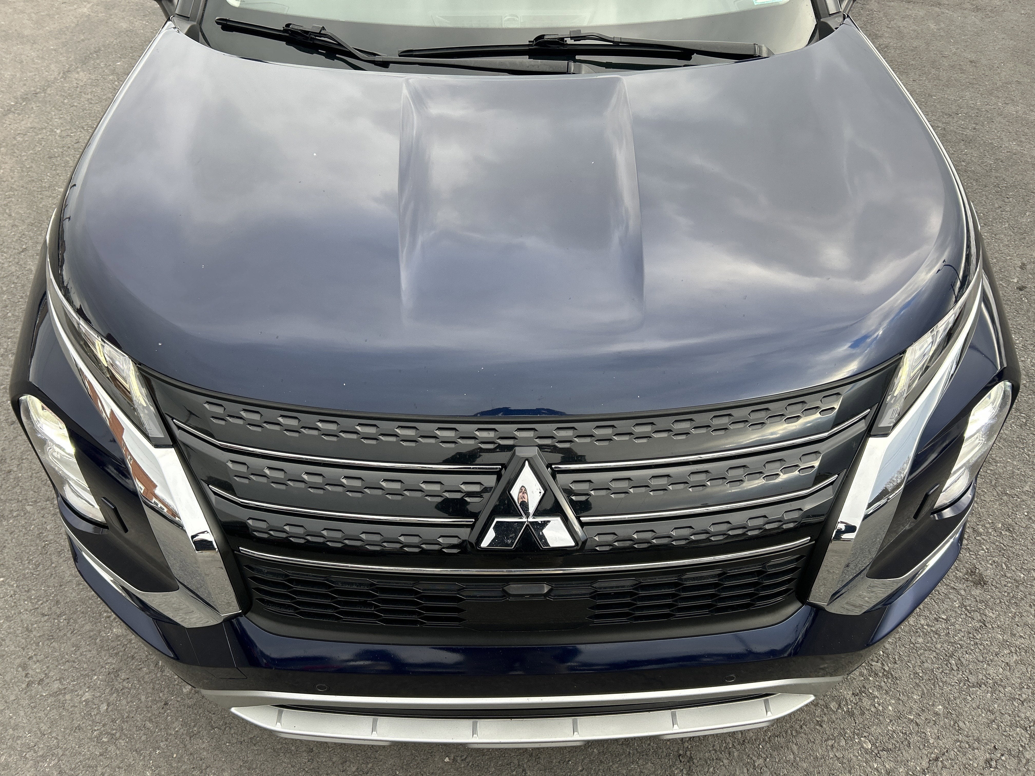 2022 Mitsubishi OUTLANDER SE