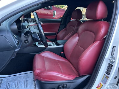 2019 Kia Stinger GT1