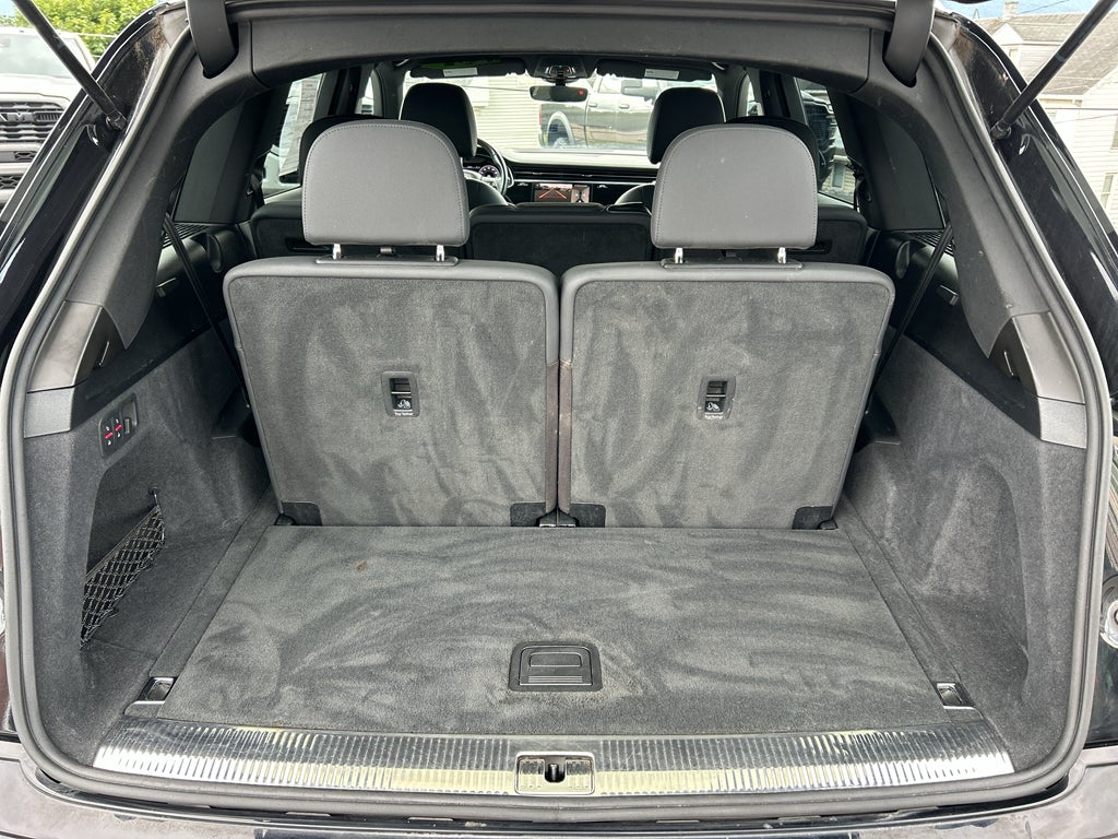2020 Audi Q7 Premium Plus