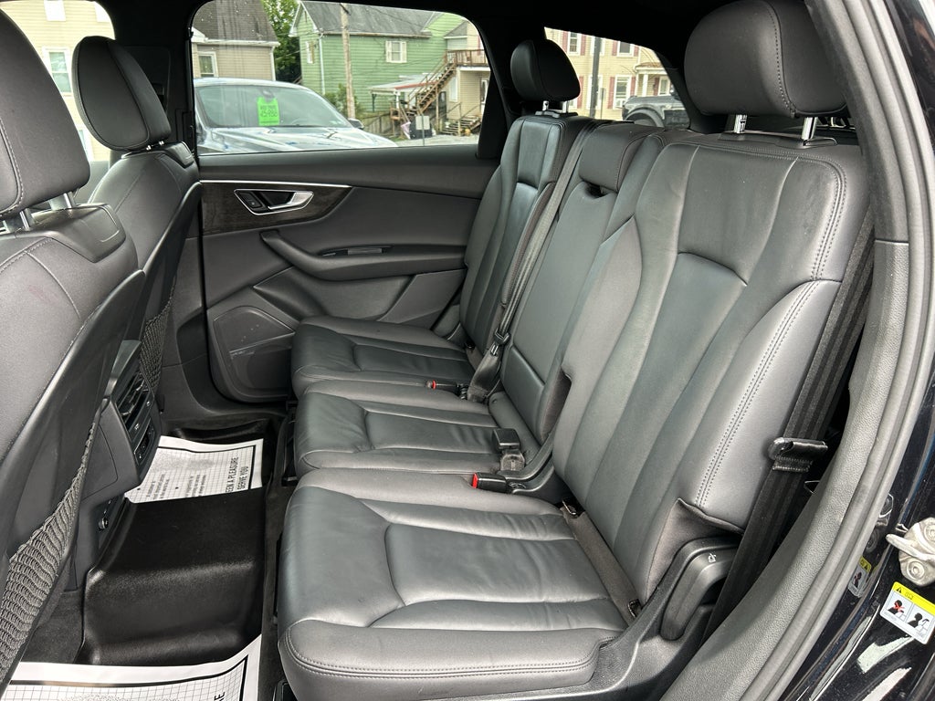 2020 Audi Q7 Premium Plus