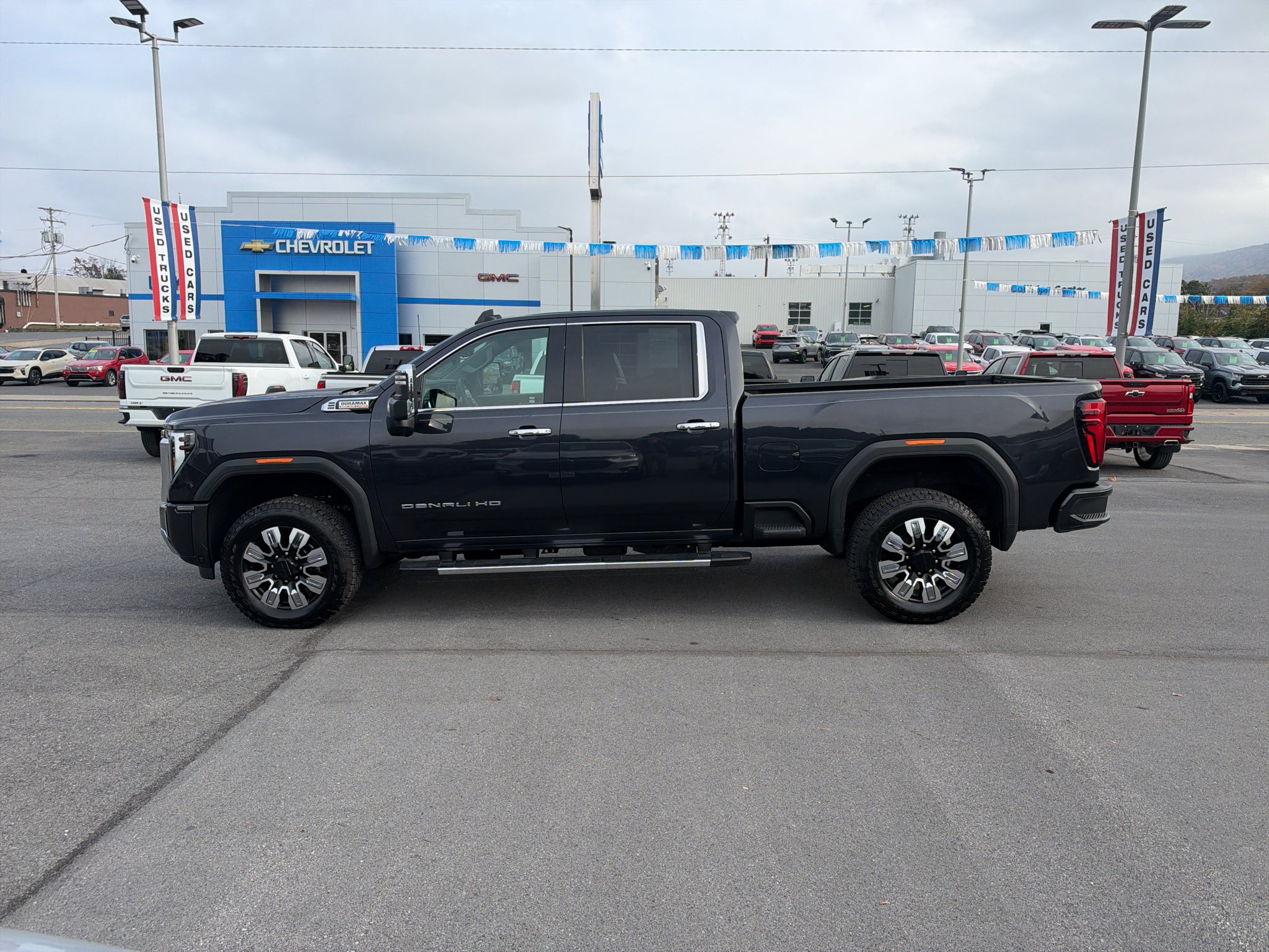 2025 GMC Sierra 2500 HD Denali