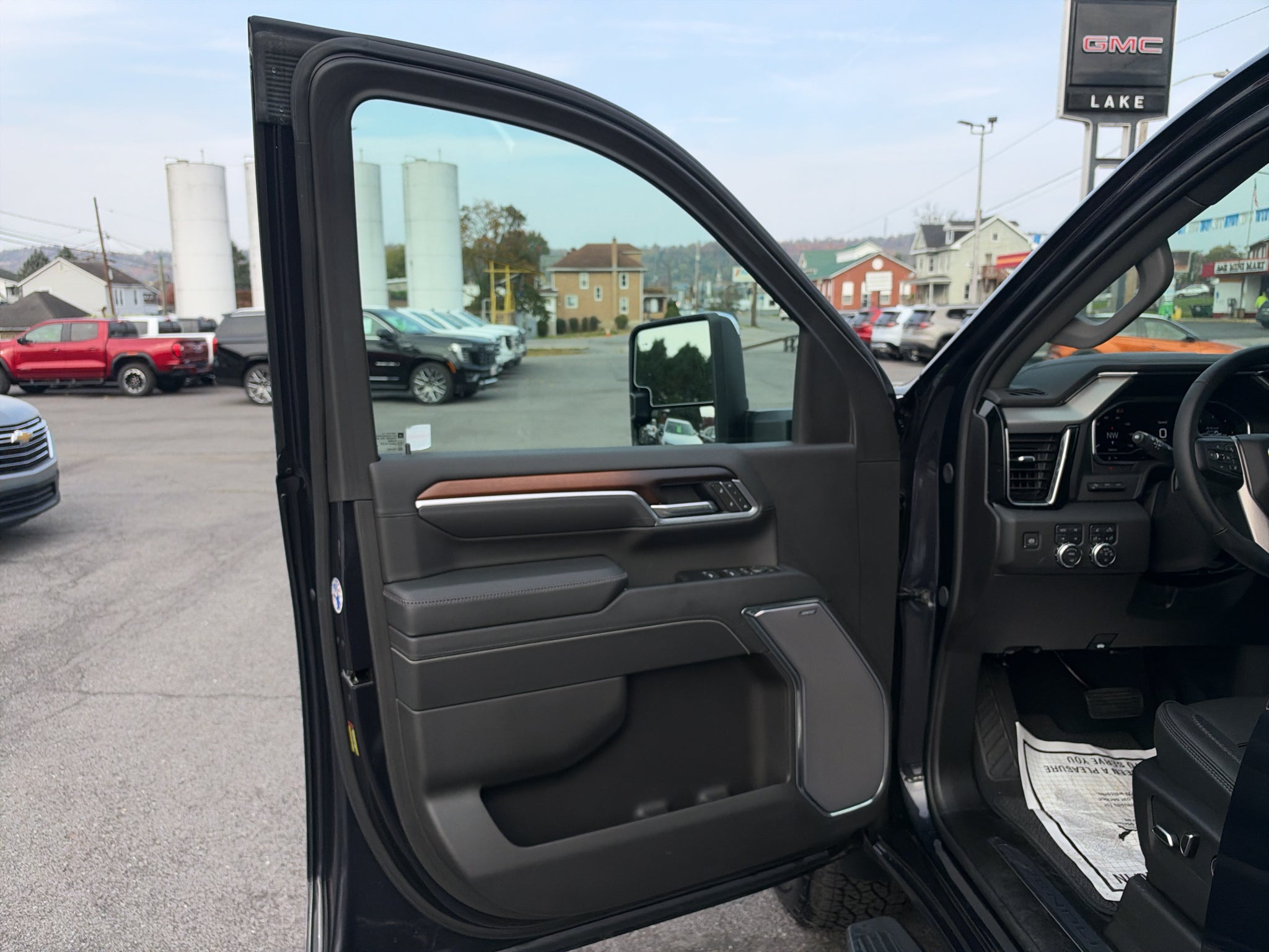 2025 GMC Sierra 2500 HD Denali