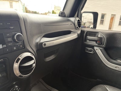 2013 Jeep WRANGLER UNLTD SPORT