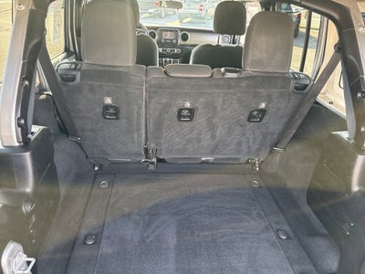 2019 Jeep WRANGLER UNL SPORT S