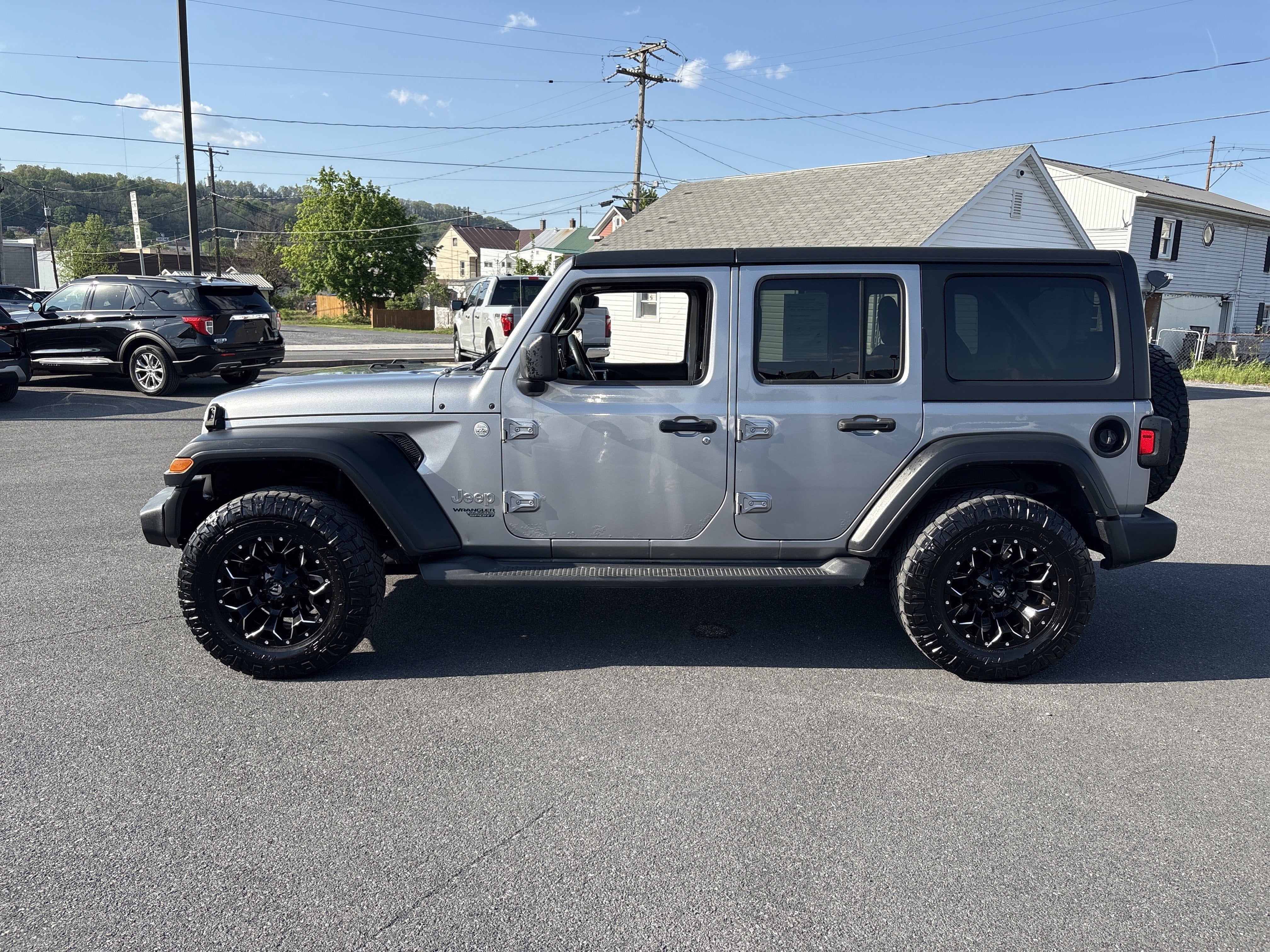 2019 Jeep WRANGLER UNL SPORT S