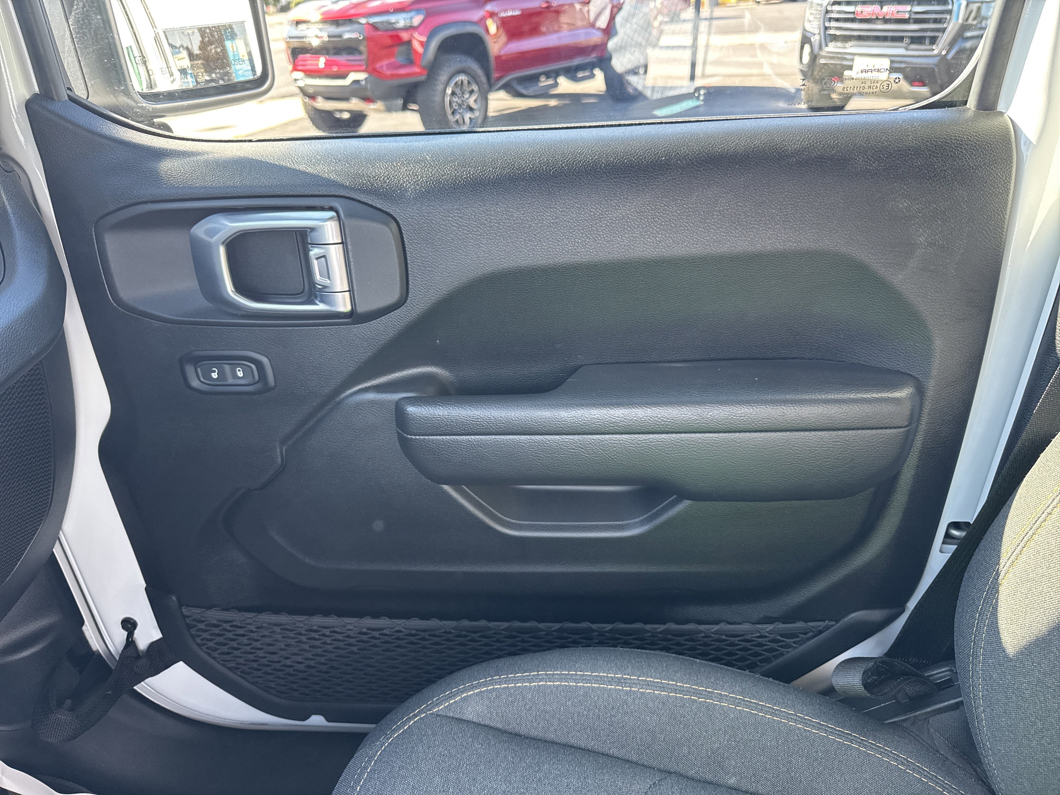 2024 Jeep WRANGLER UNL SPORT S