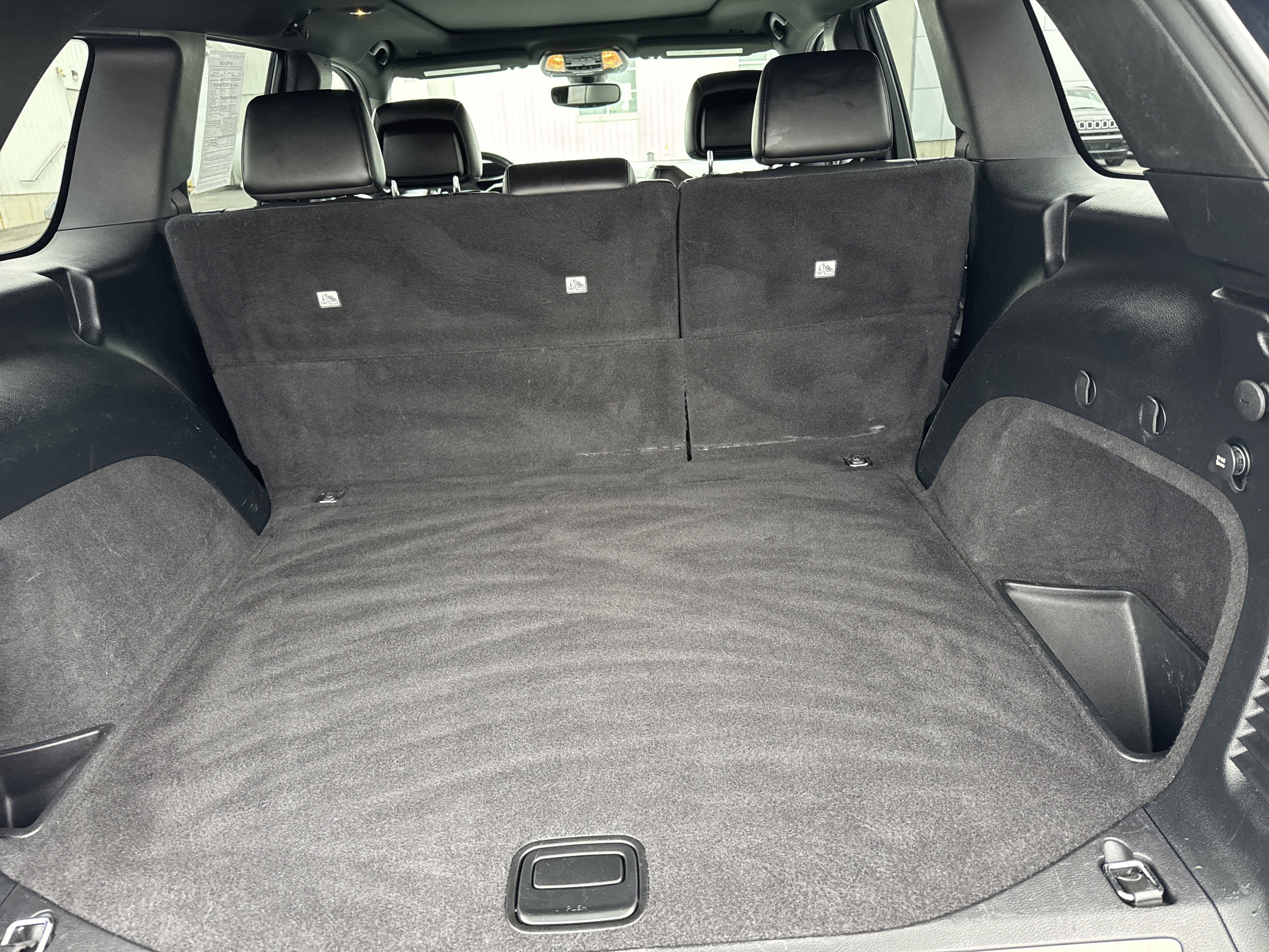 2019 Jeep GRAND CHEROKEE LIMITED X