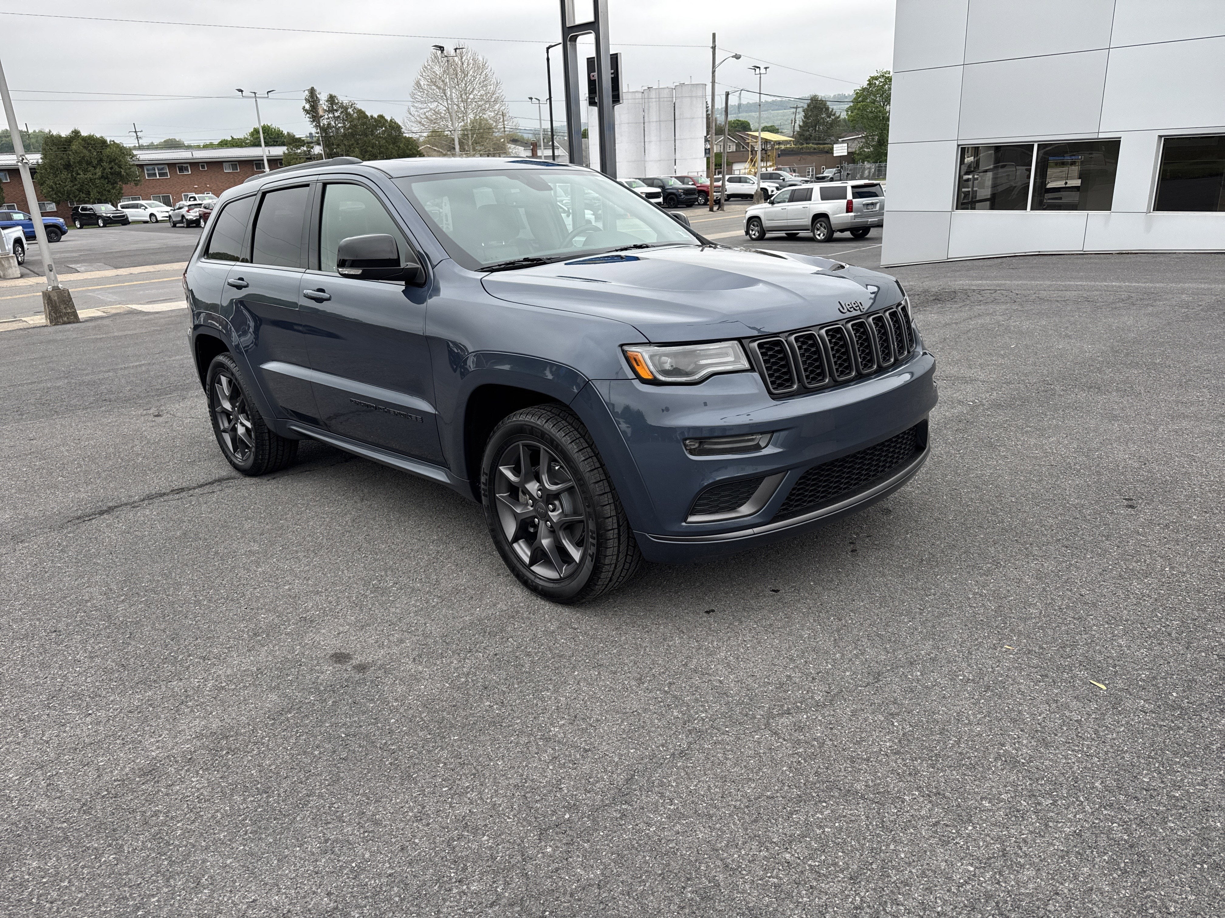 2019 Jeep GRAND CHEROKEE LIMITED X