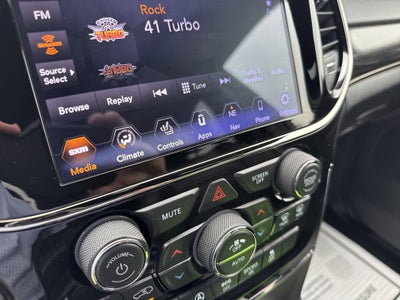 2019 Jeep GRAND CHEROKEE LIMITED X