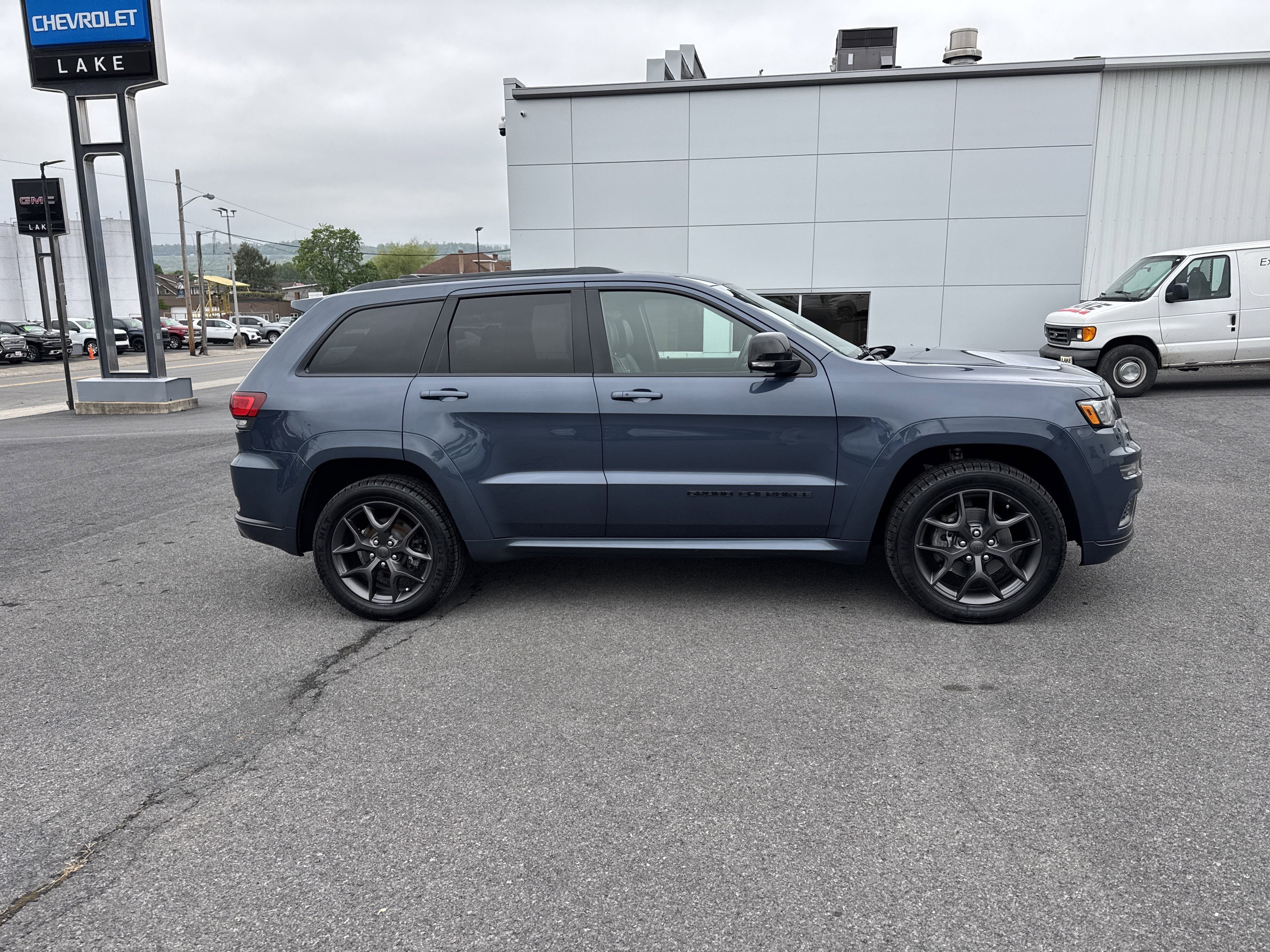 2019 Jeep GRAND CHEROKEE LIMITED X