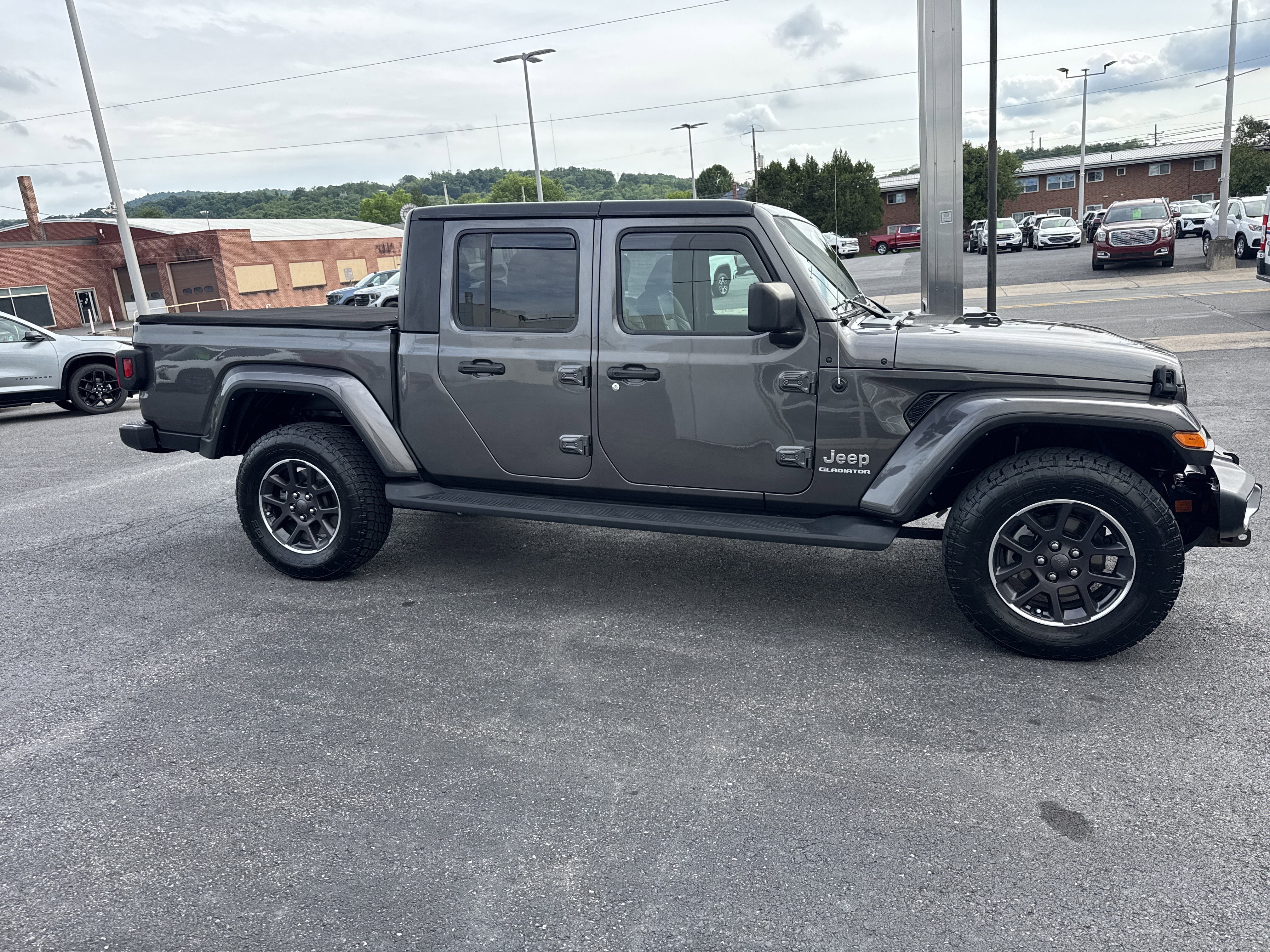 2022 Jeep GLADIATOR OVERLAND