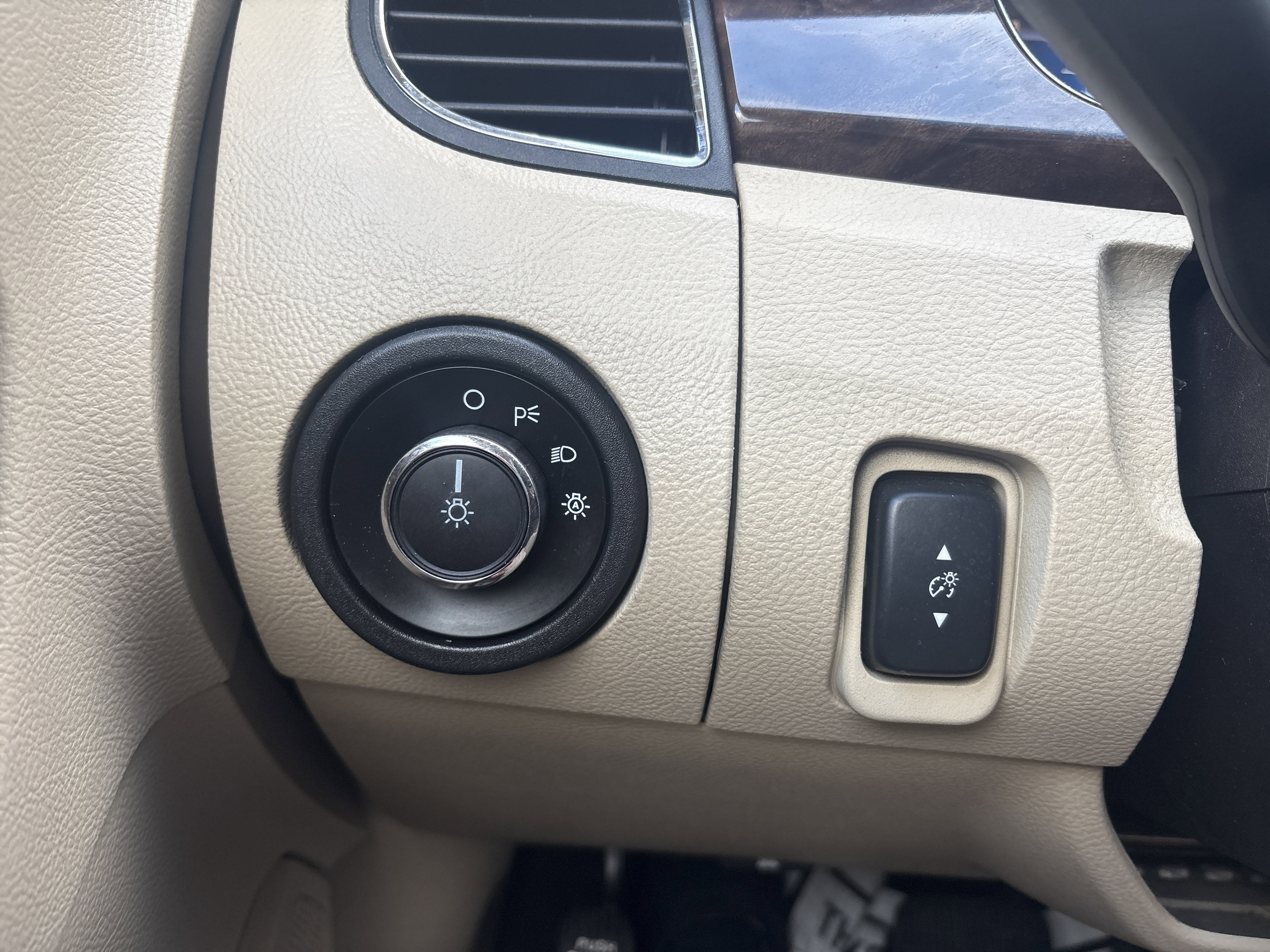 2016 Ford TAURUS LIMITED