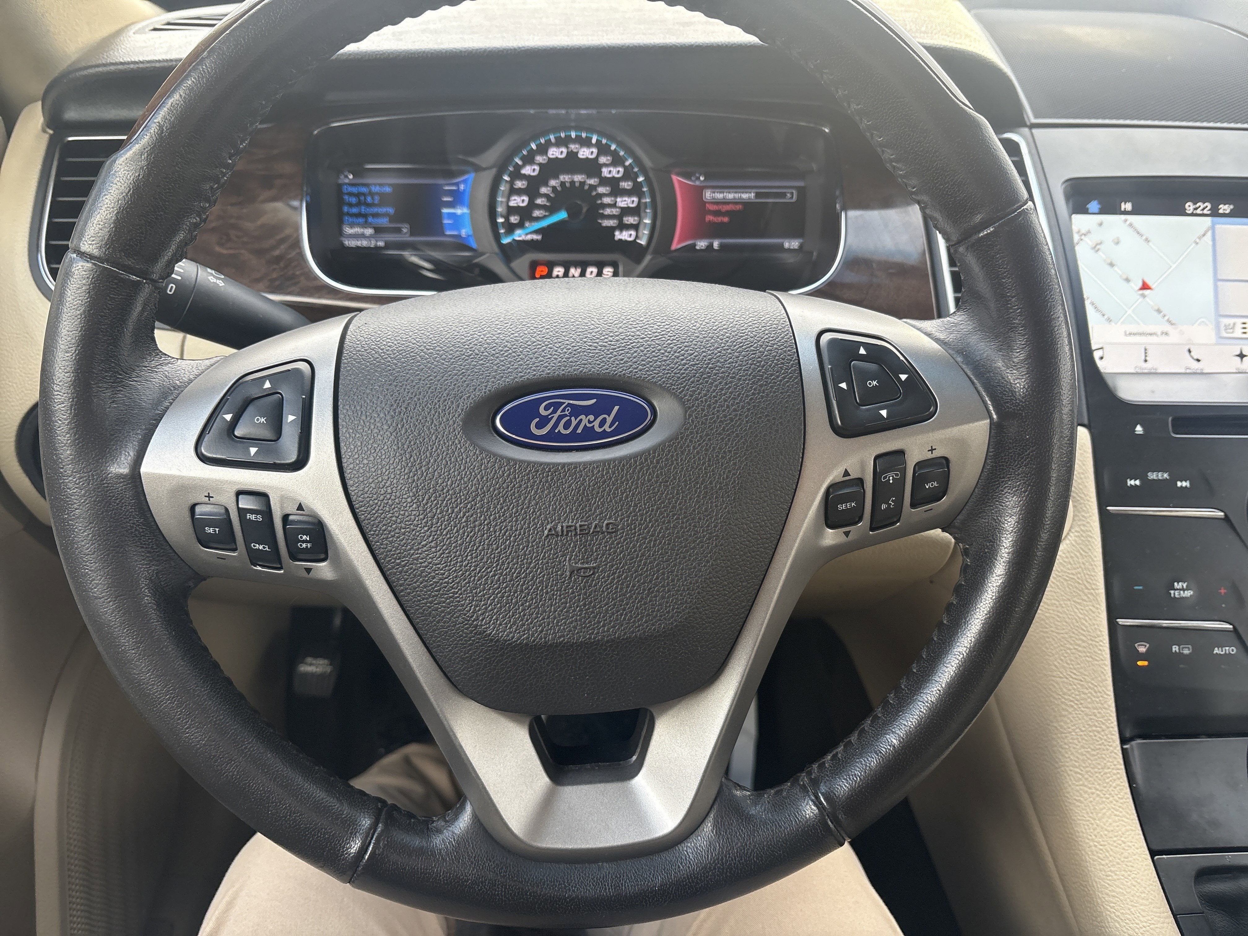 2016 Ford TAURUS LIMITED