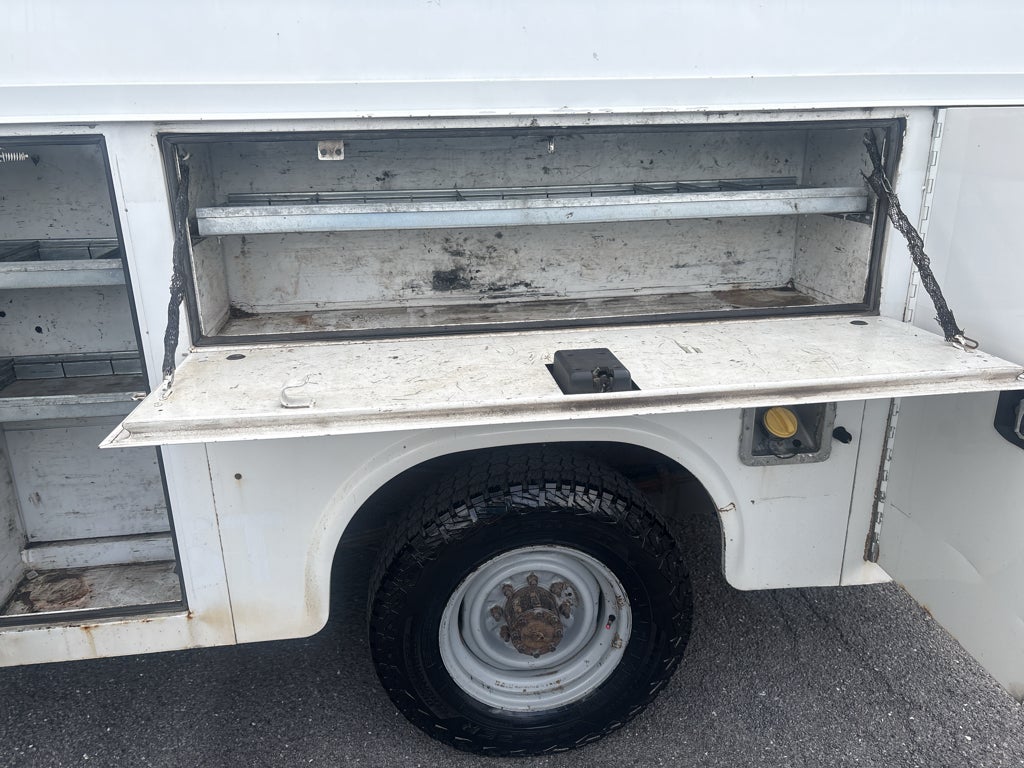 2017 Ford Econoline Base
