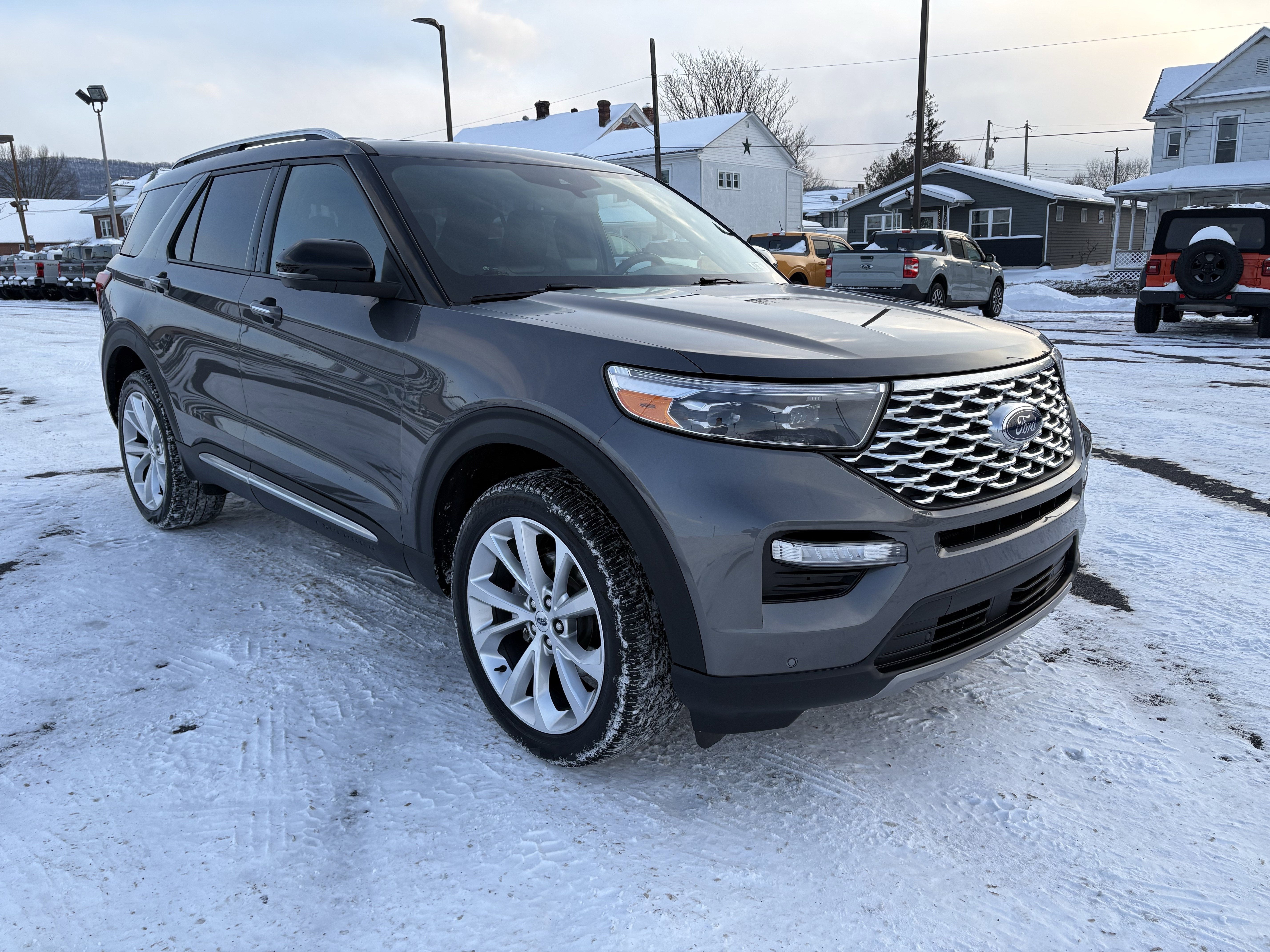 2022 Ford EXPLORER PLATINUM