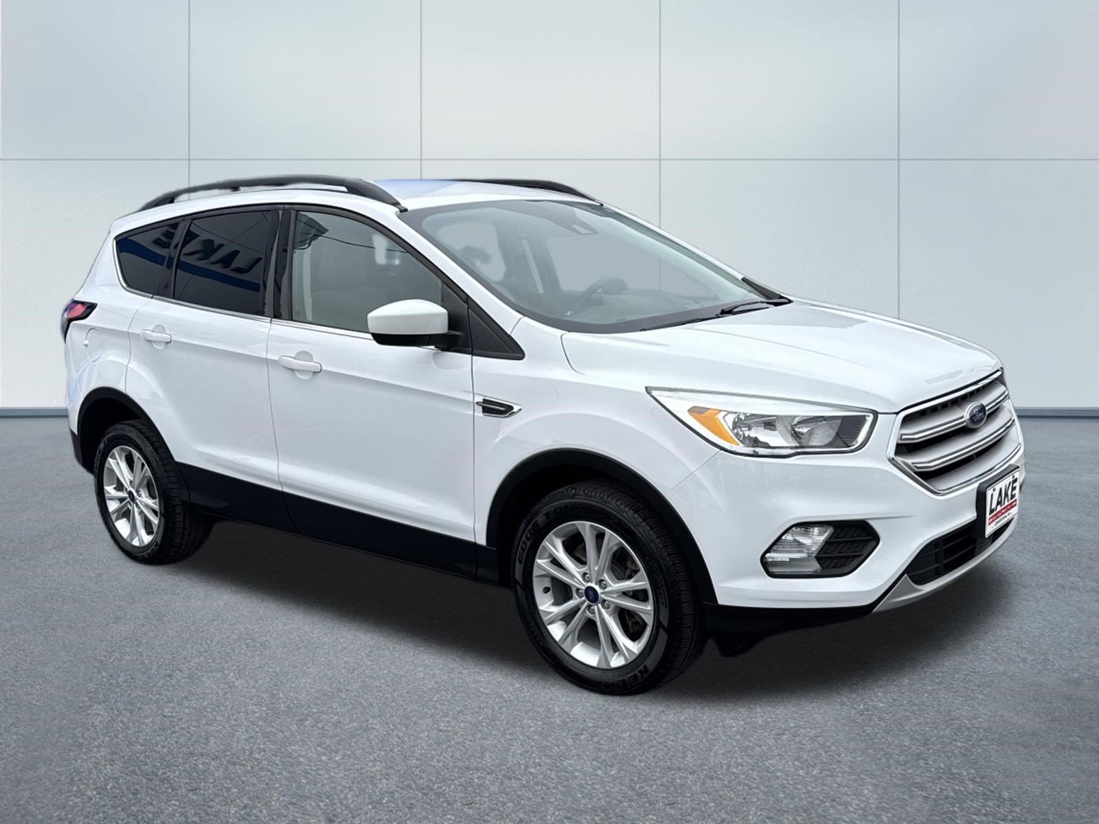 2018 Ford ESCAPE SE