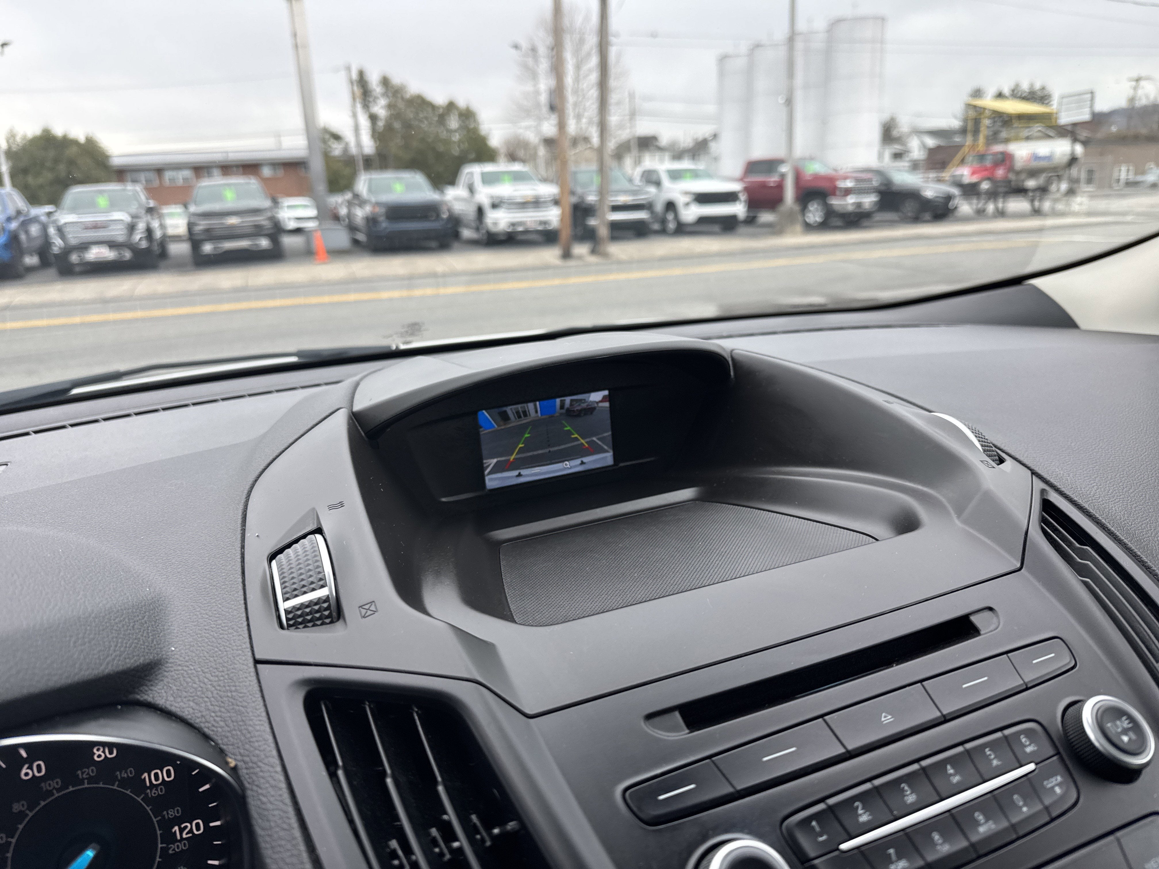 2018 Ford ESCAPE SE