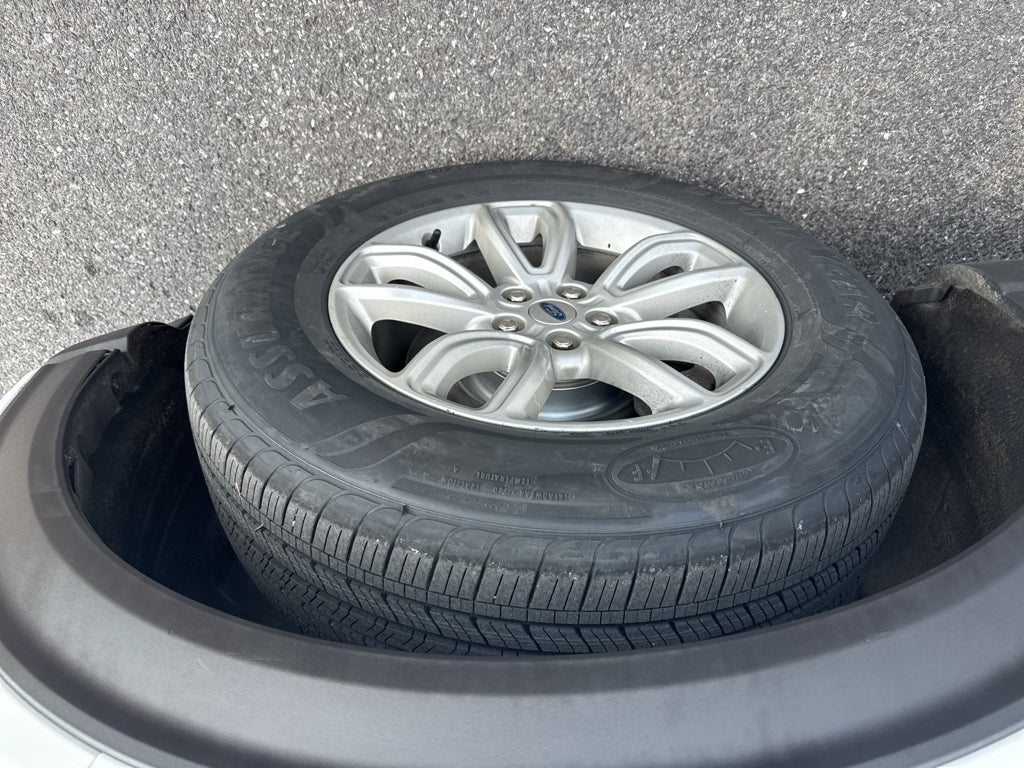 2020 Ford Explorer Base