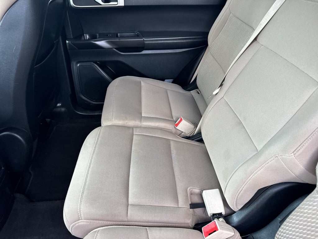 2020 Ford Explorer Base