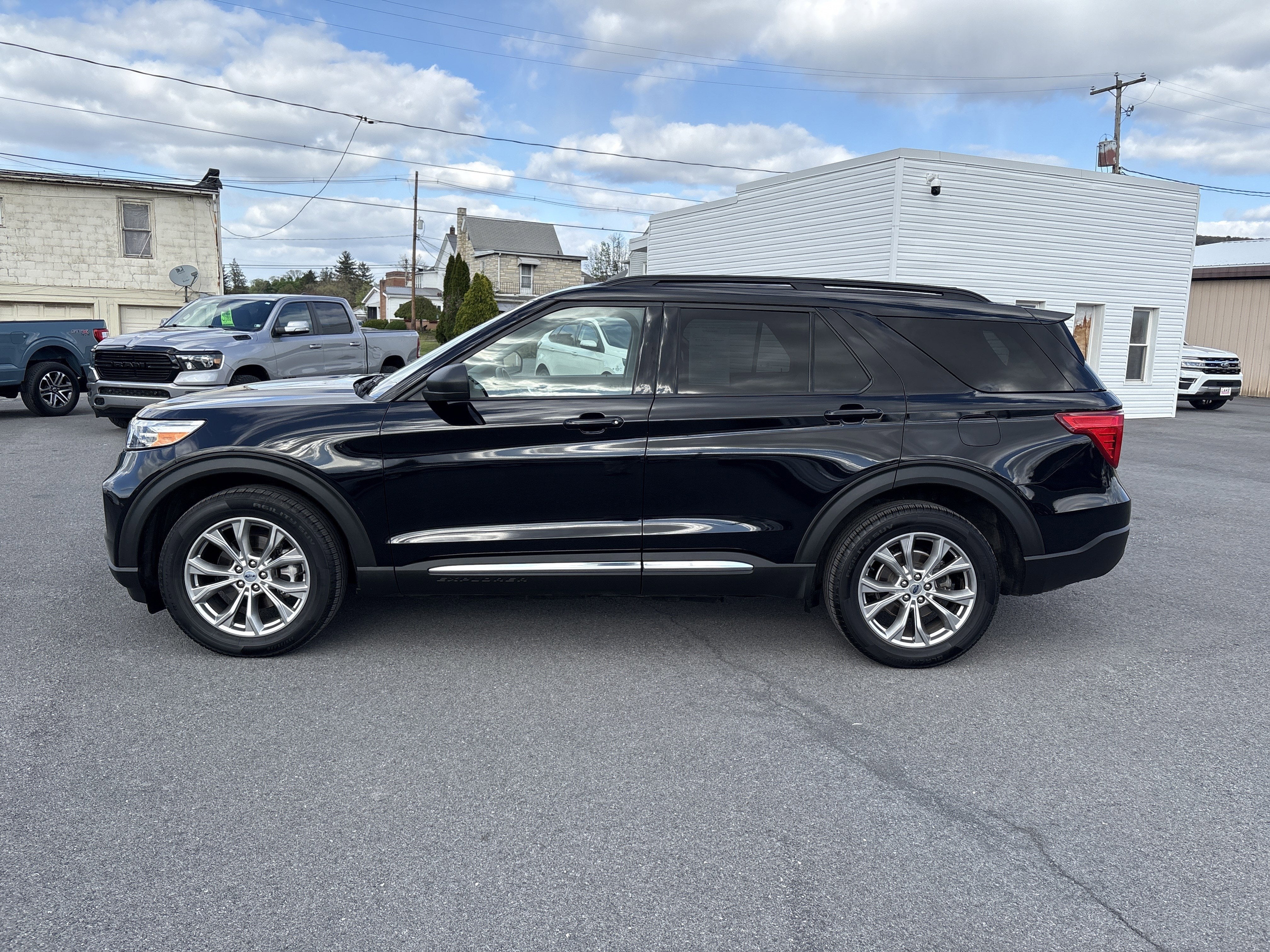 2021 Ford EXPLORER XLT
