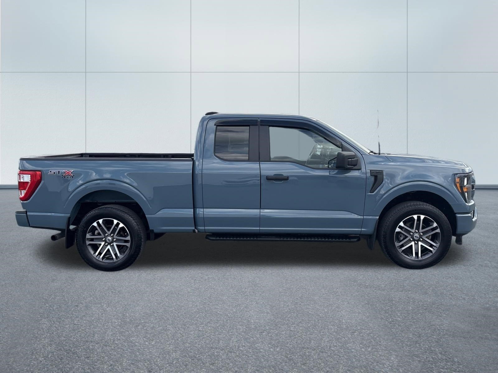 2023 Ford F-150 SXT