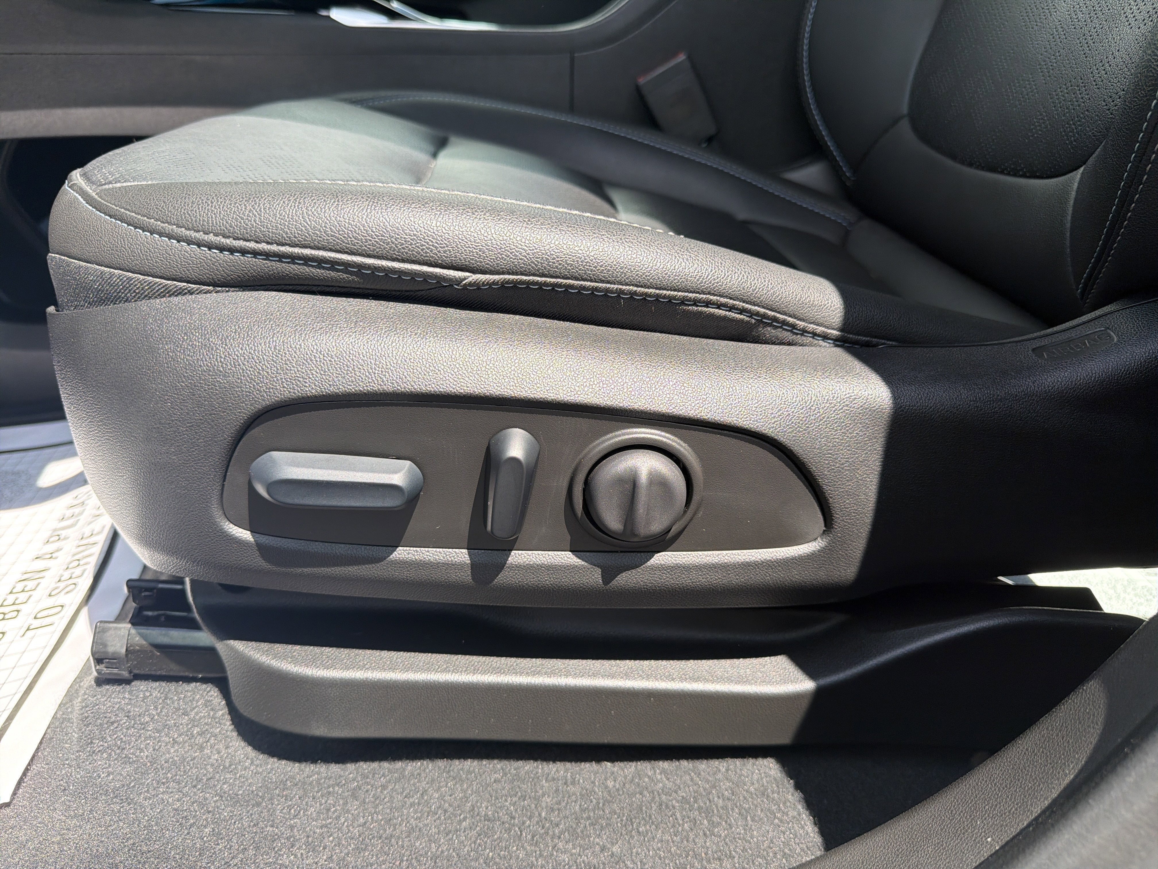2023 Chevrolet BOLT 2LT