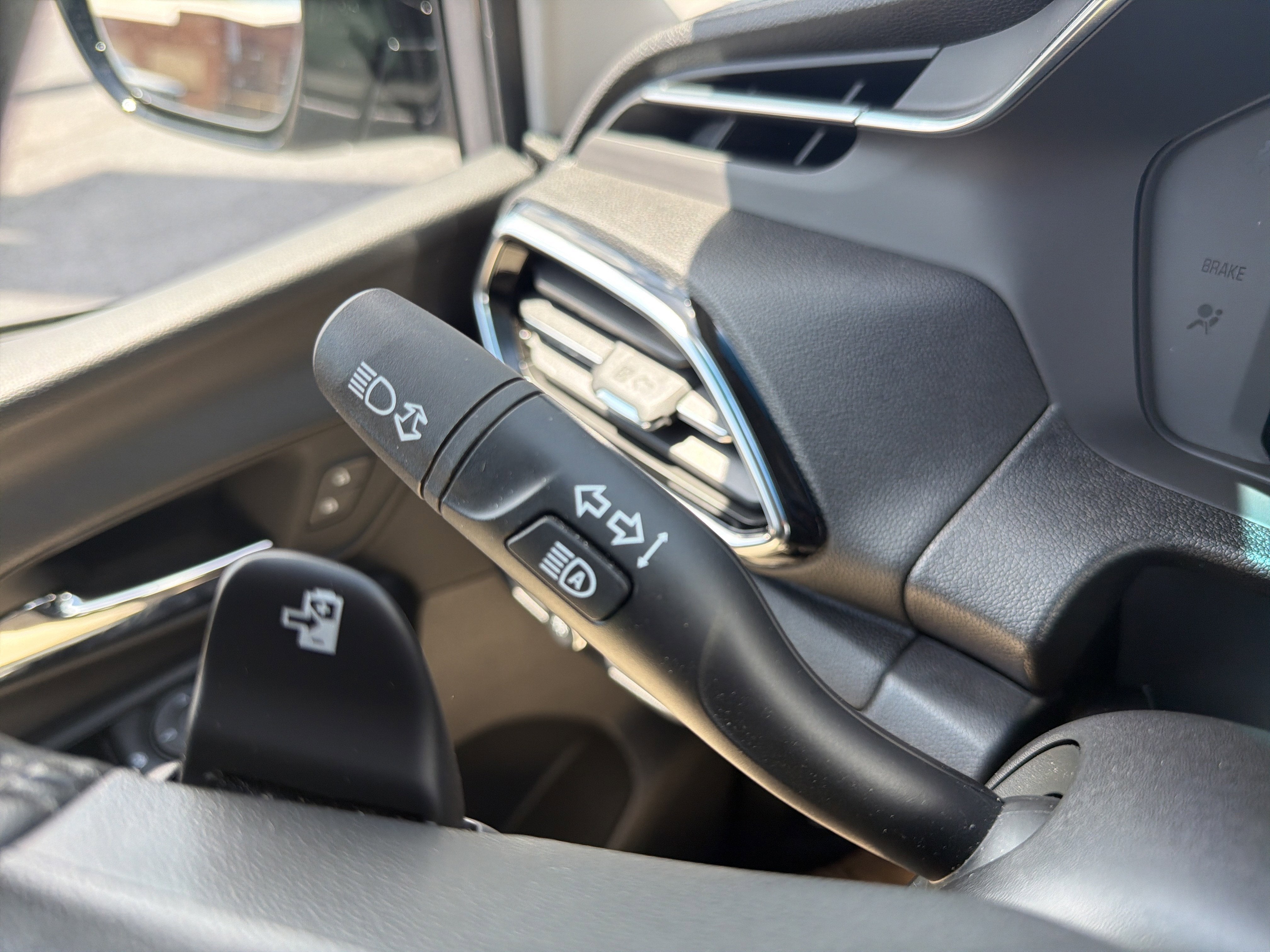 2023 Chevrolet BOLT 2LT