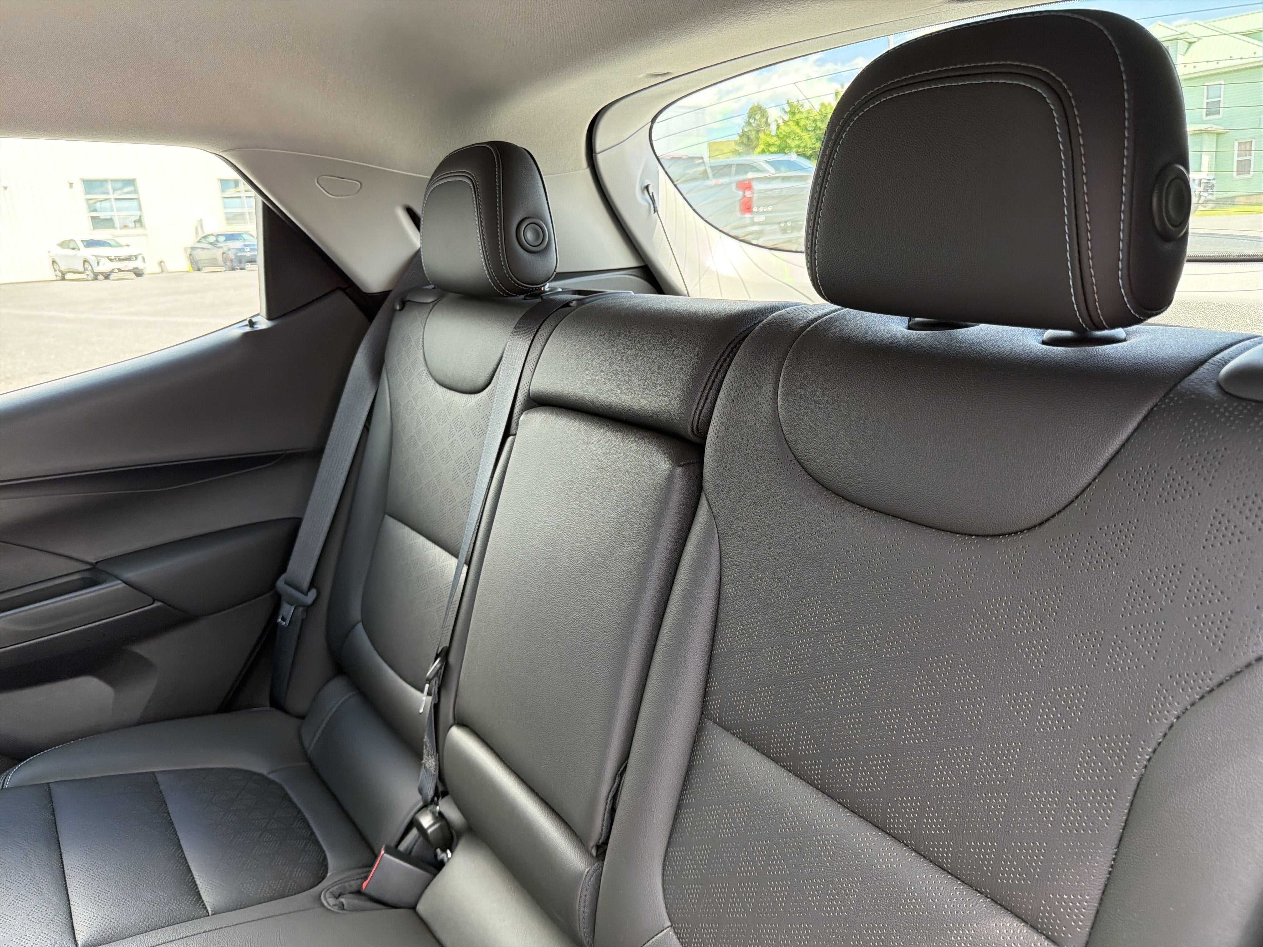 2023 Chevrolet BOLT 2LT
