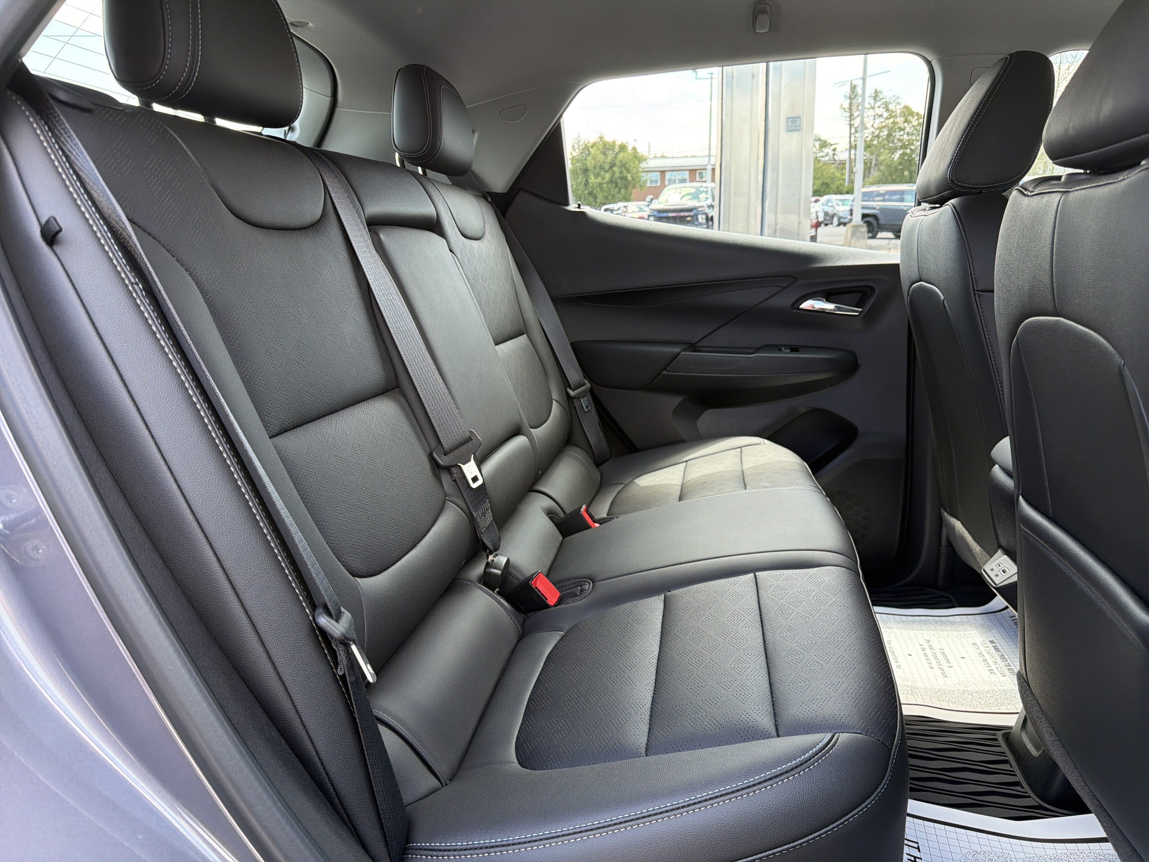 2023 Chevrolet BOLT 2LT