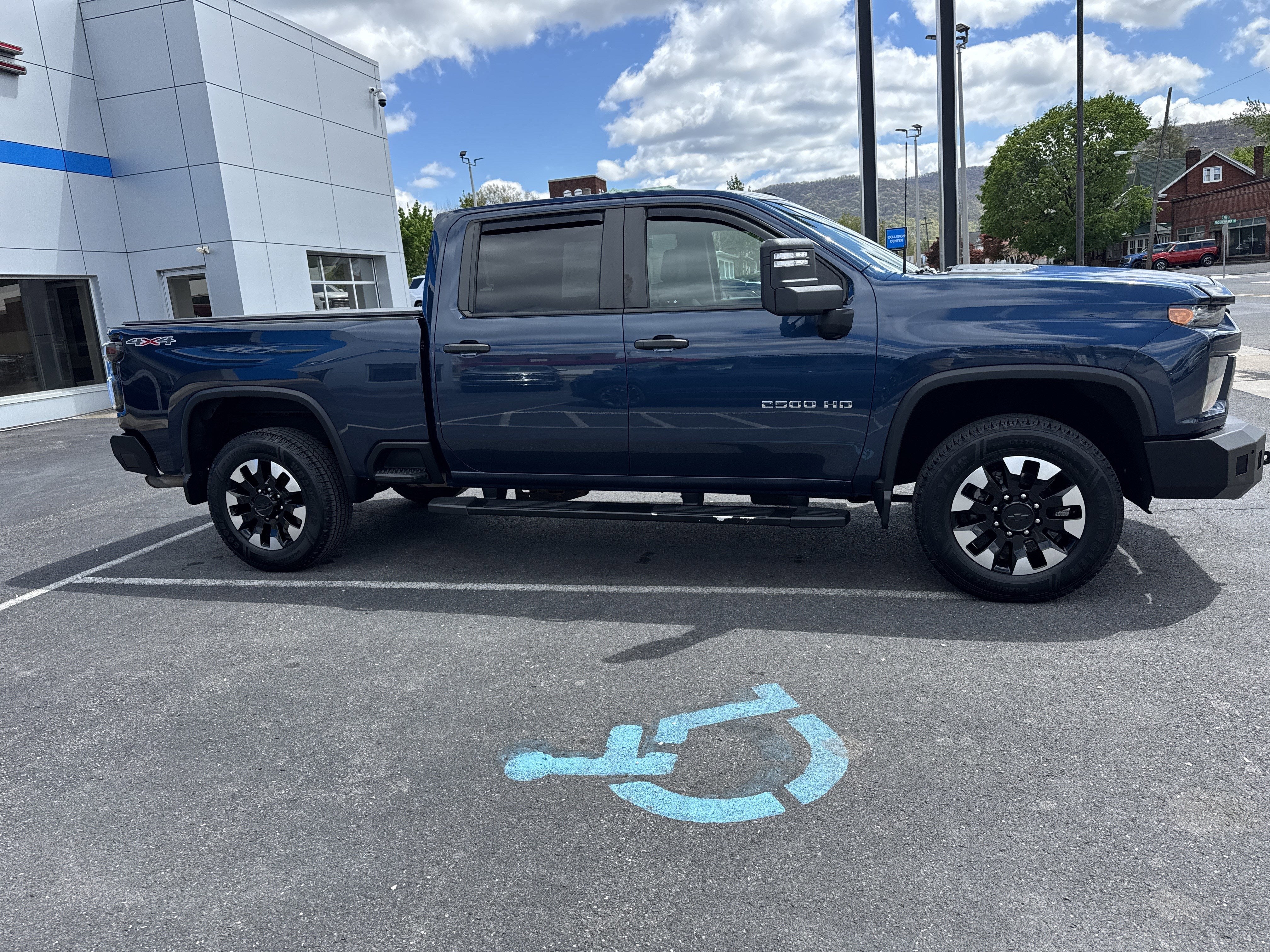 2020 Chevrolet SILVERADO 2500 CUSTOM