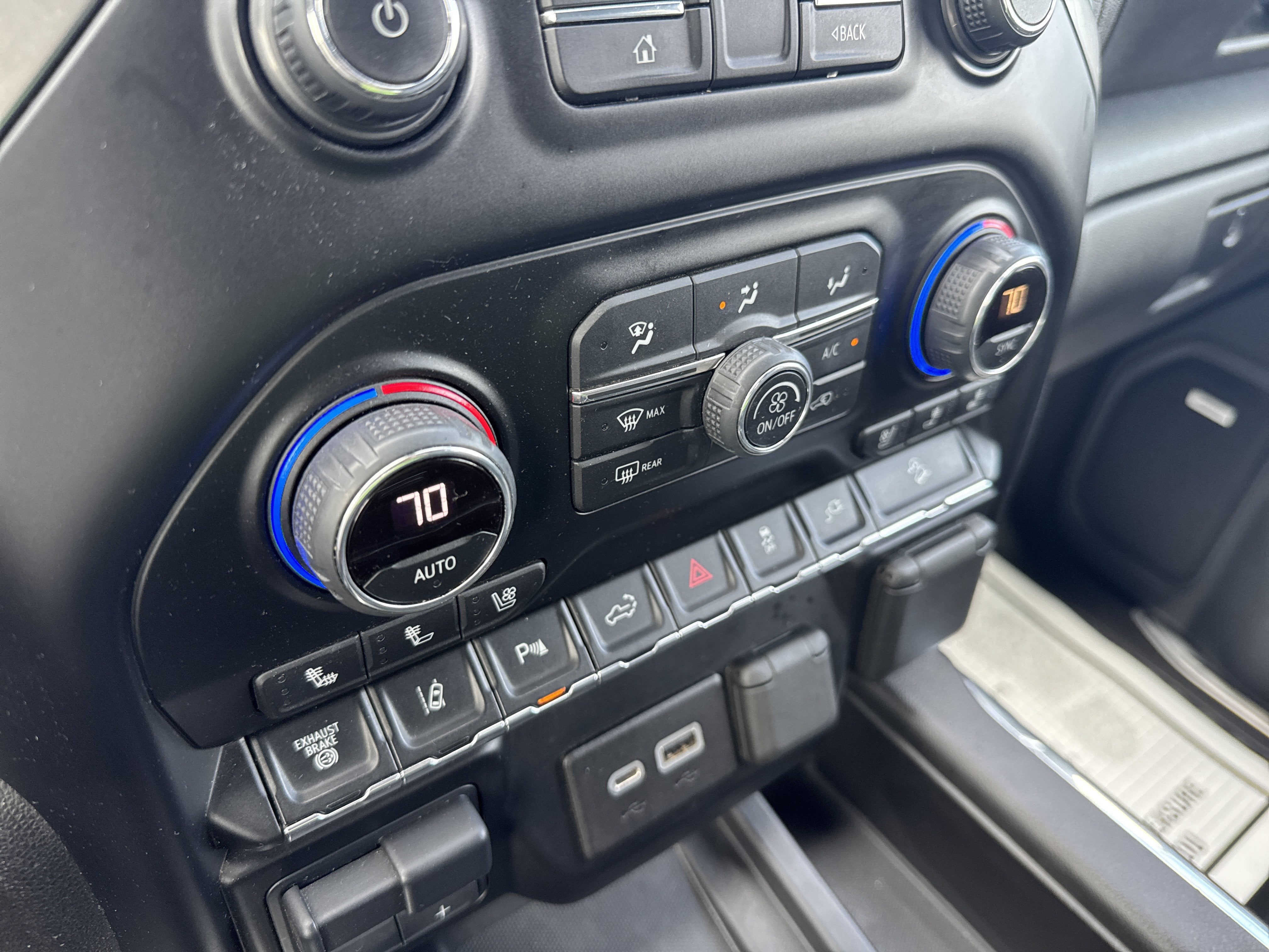 2021 Chevrolet SILVERADO 2500 LTZ