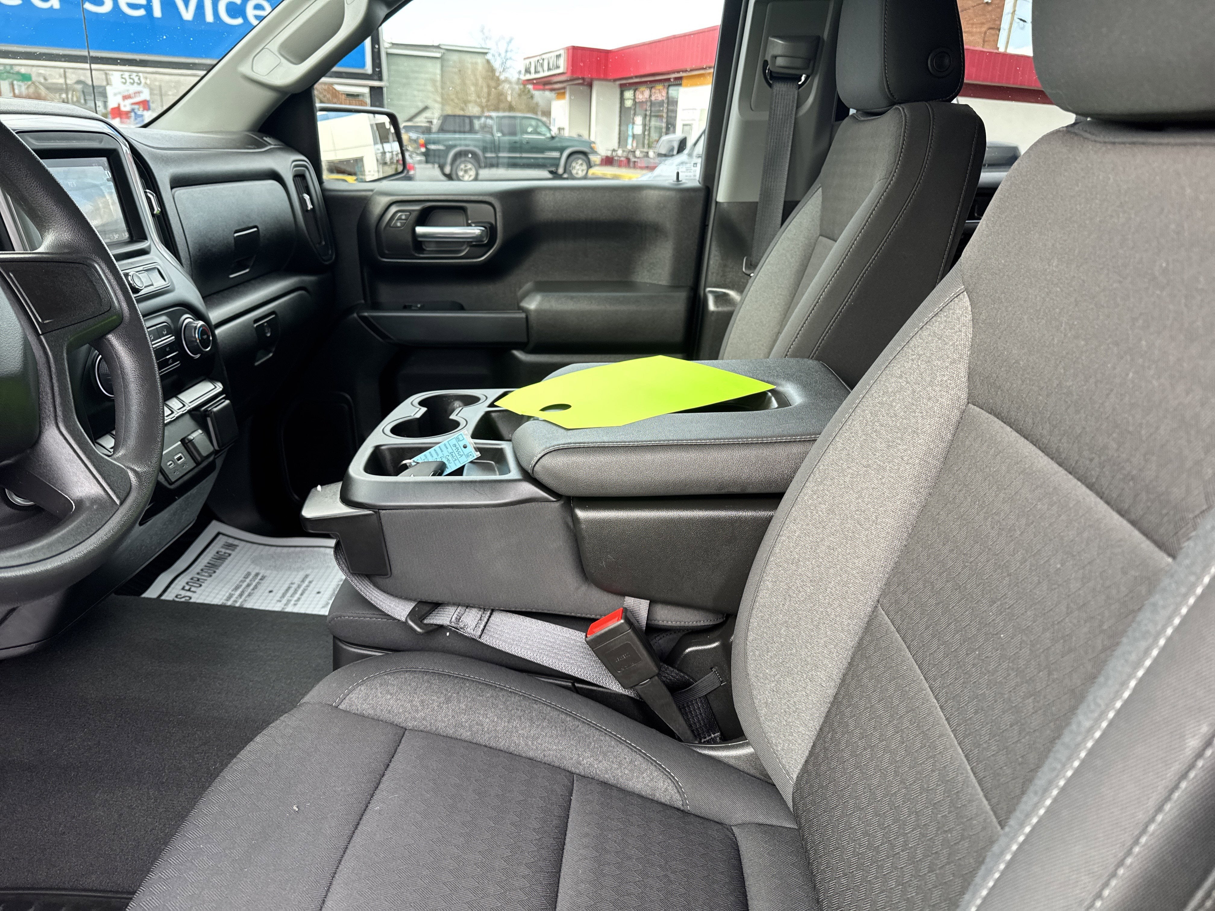 2024 Chevrolet SILVERADO 1500 CUSTOM