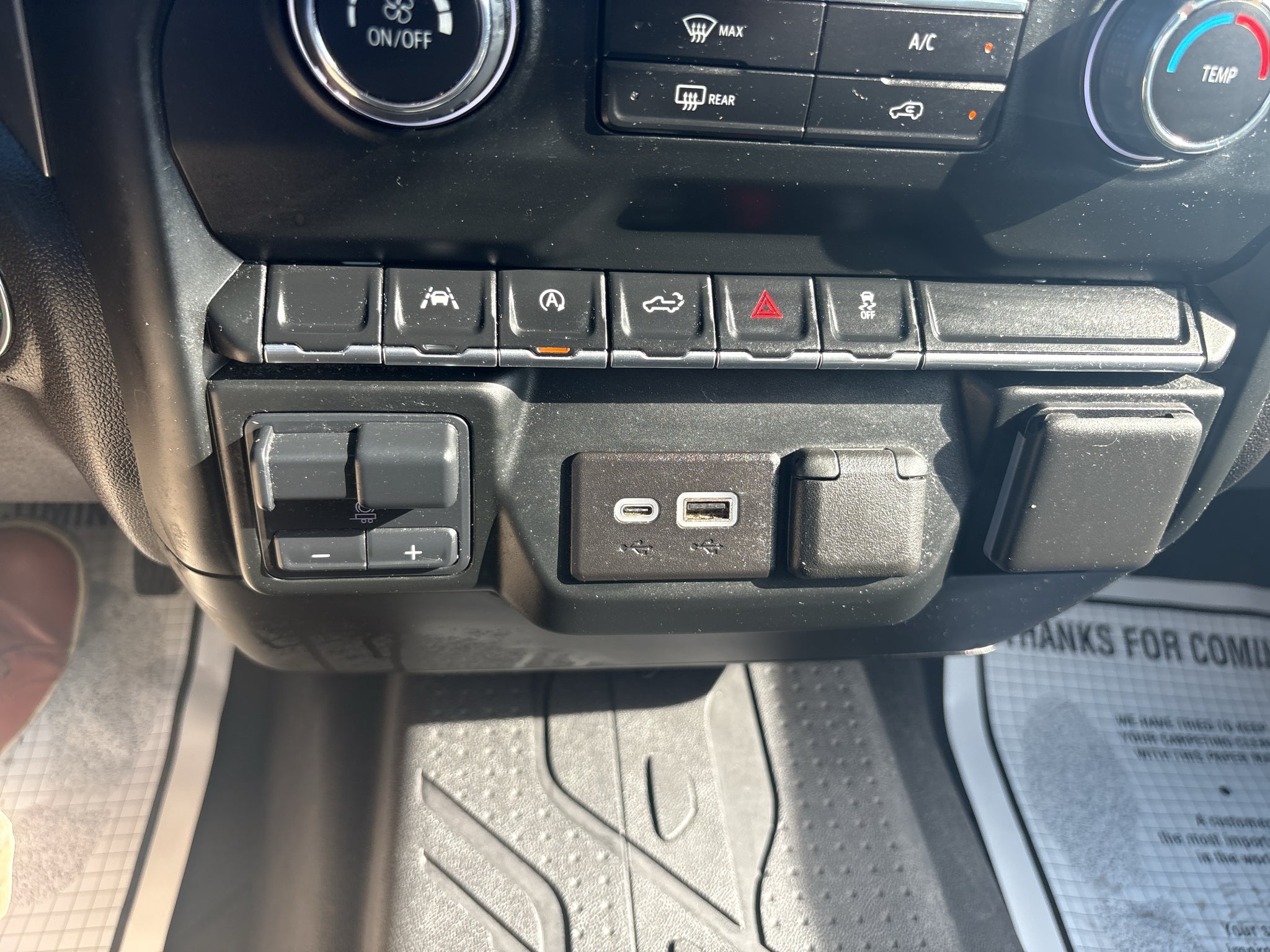 2024 Chevrolet Silverado Custom