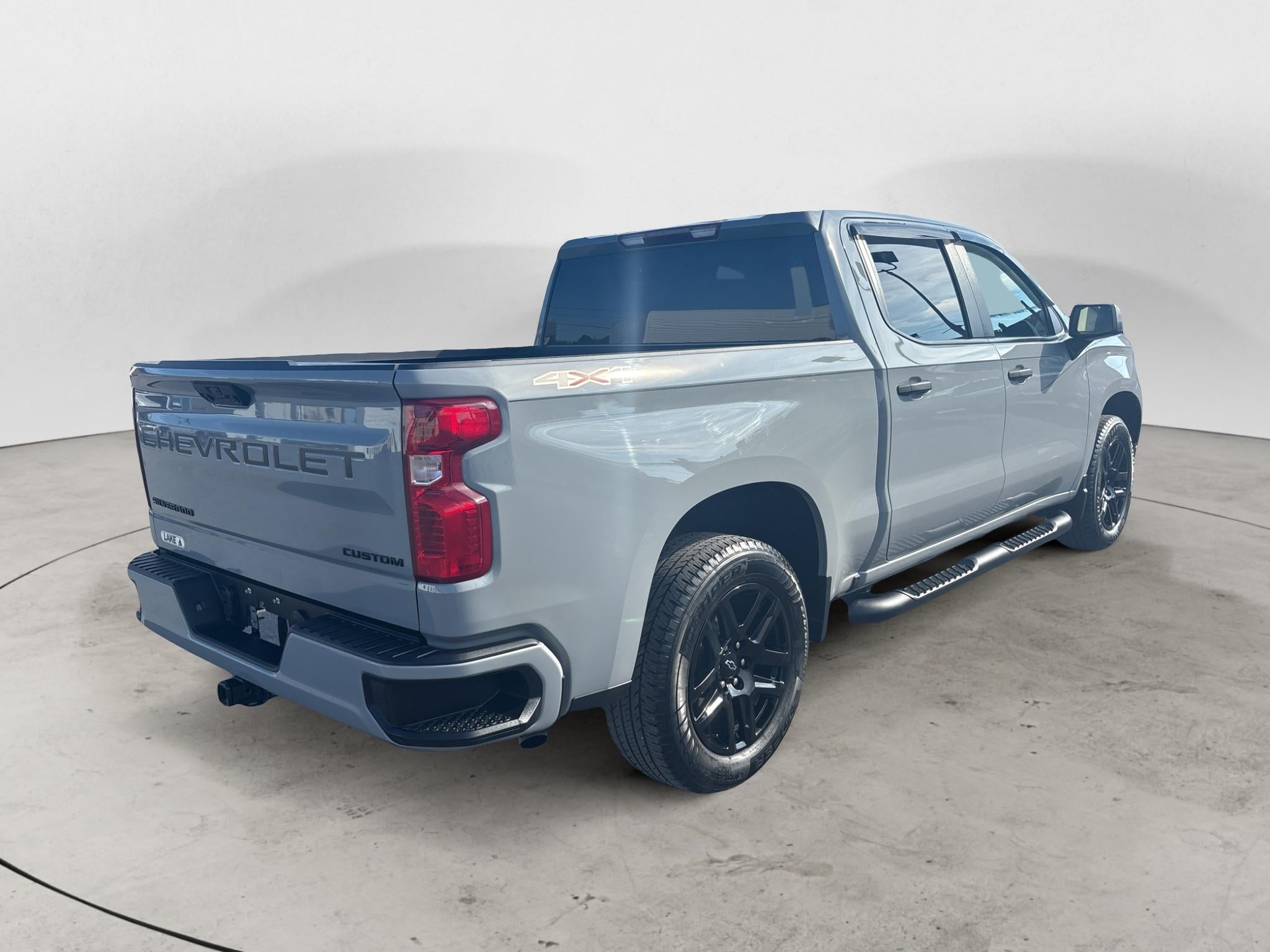 2024 Chevrolet Silverado Custom