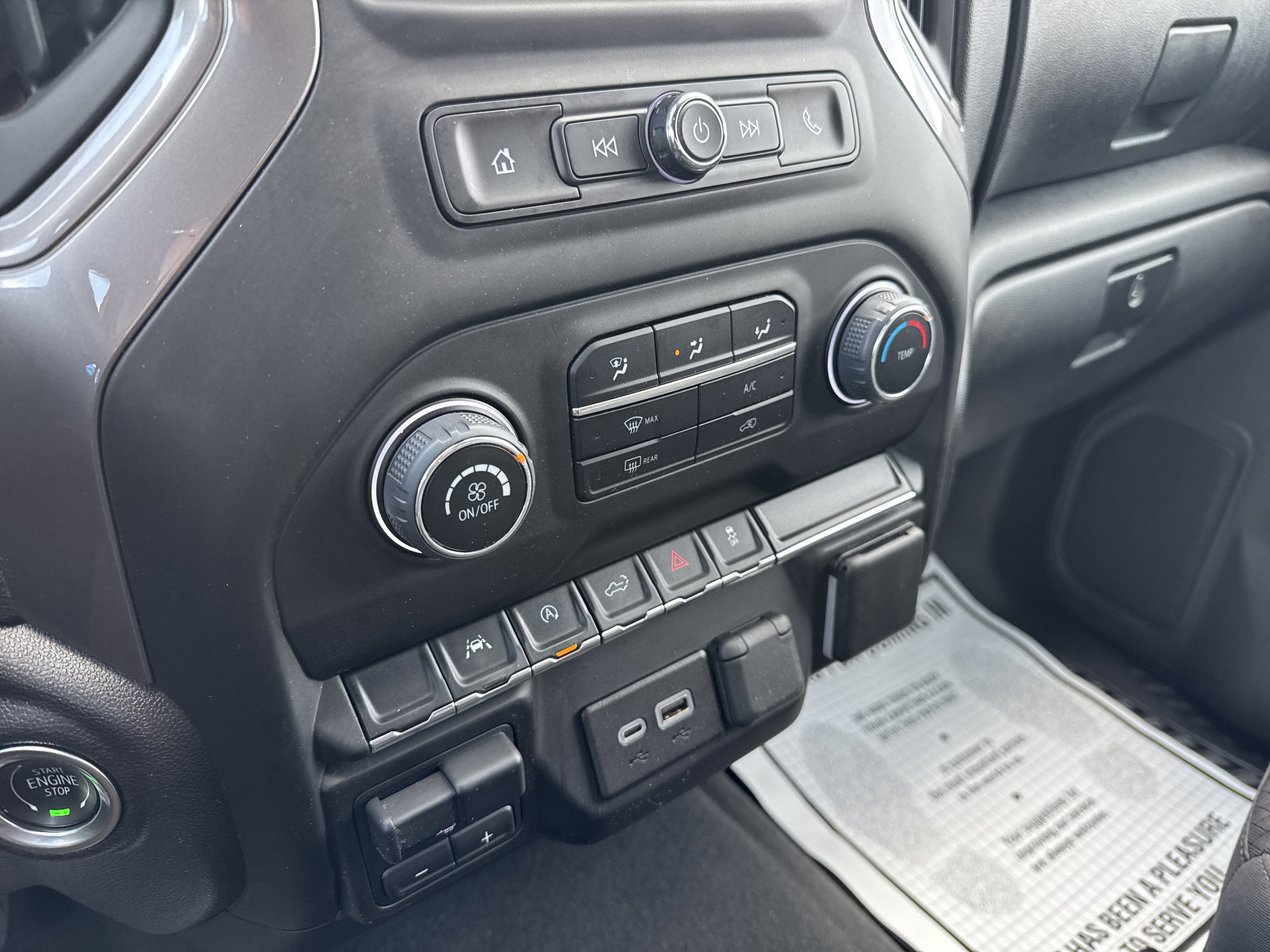 2023 Chevrolet SILVERADO 1500 CUSTOME