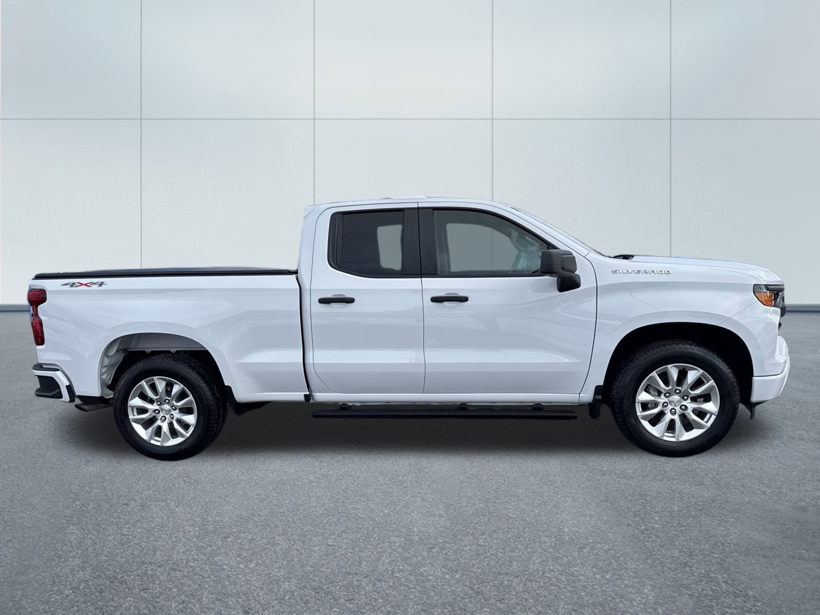 2023 Chevrolet SILVERADO 1500 CUSTOME