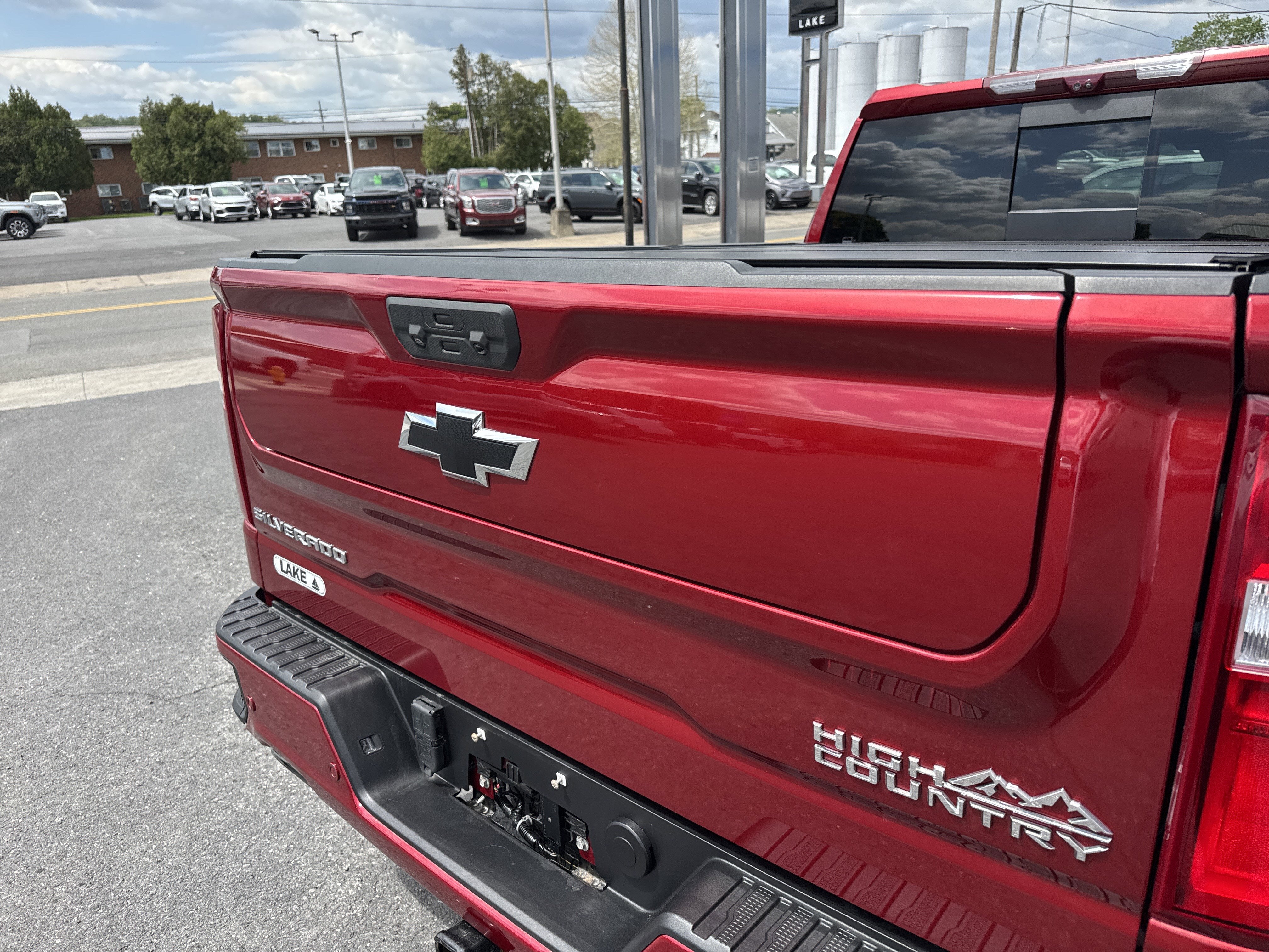 2023 Chevrolet SILVERADO 1500 HIGH COUNTRY