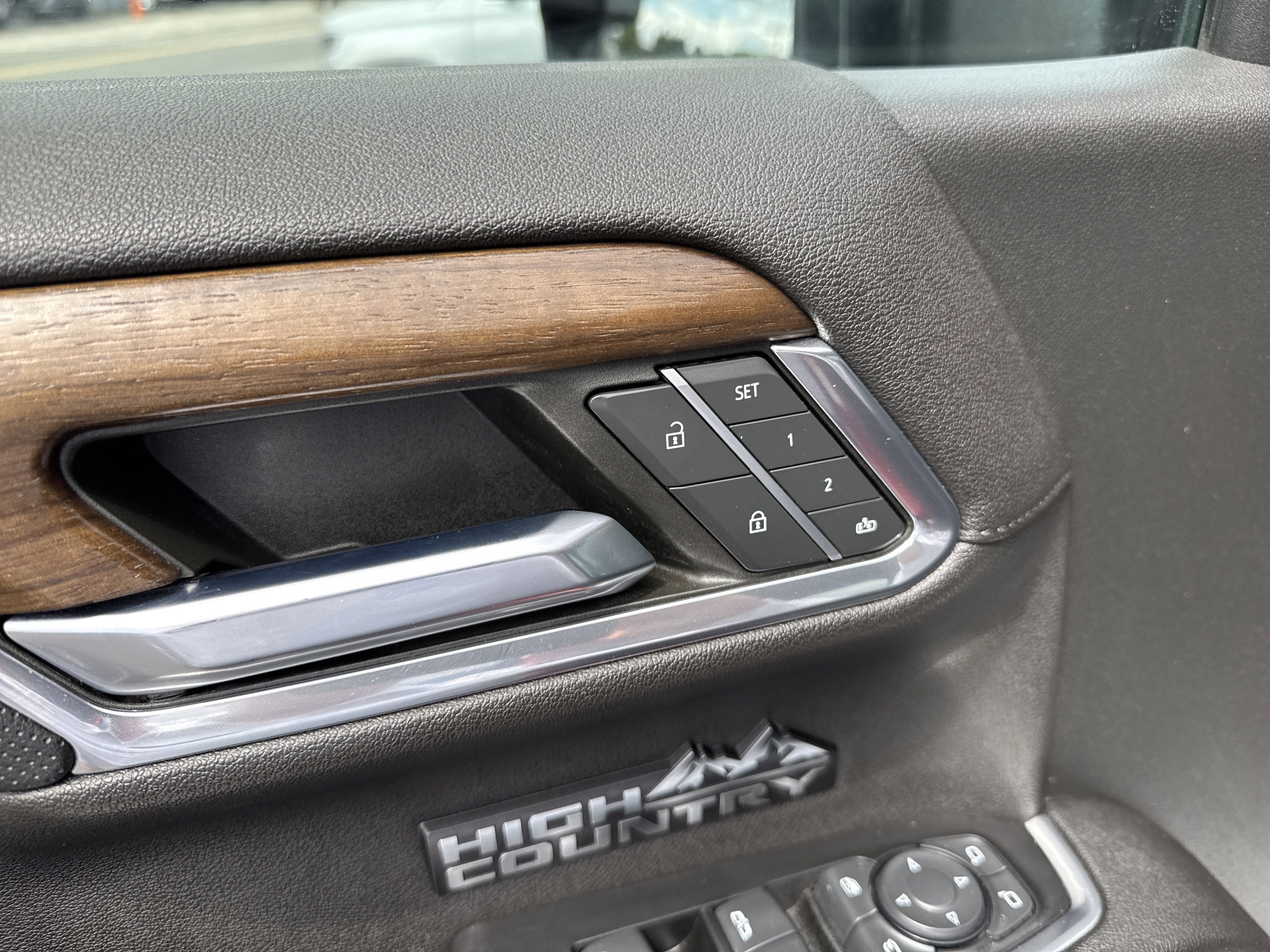 2023 Chevrolet SILVERADO 1500 HIGH COUNTRY