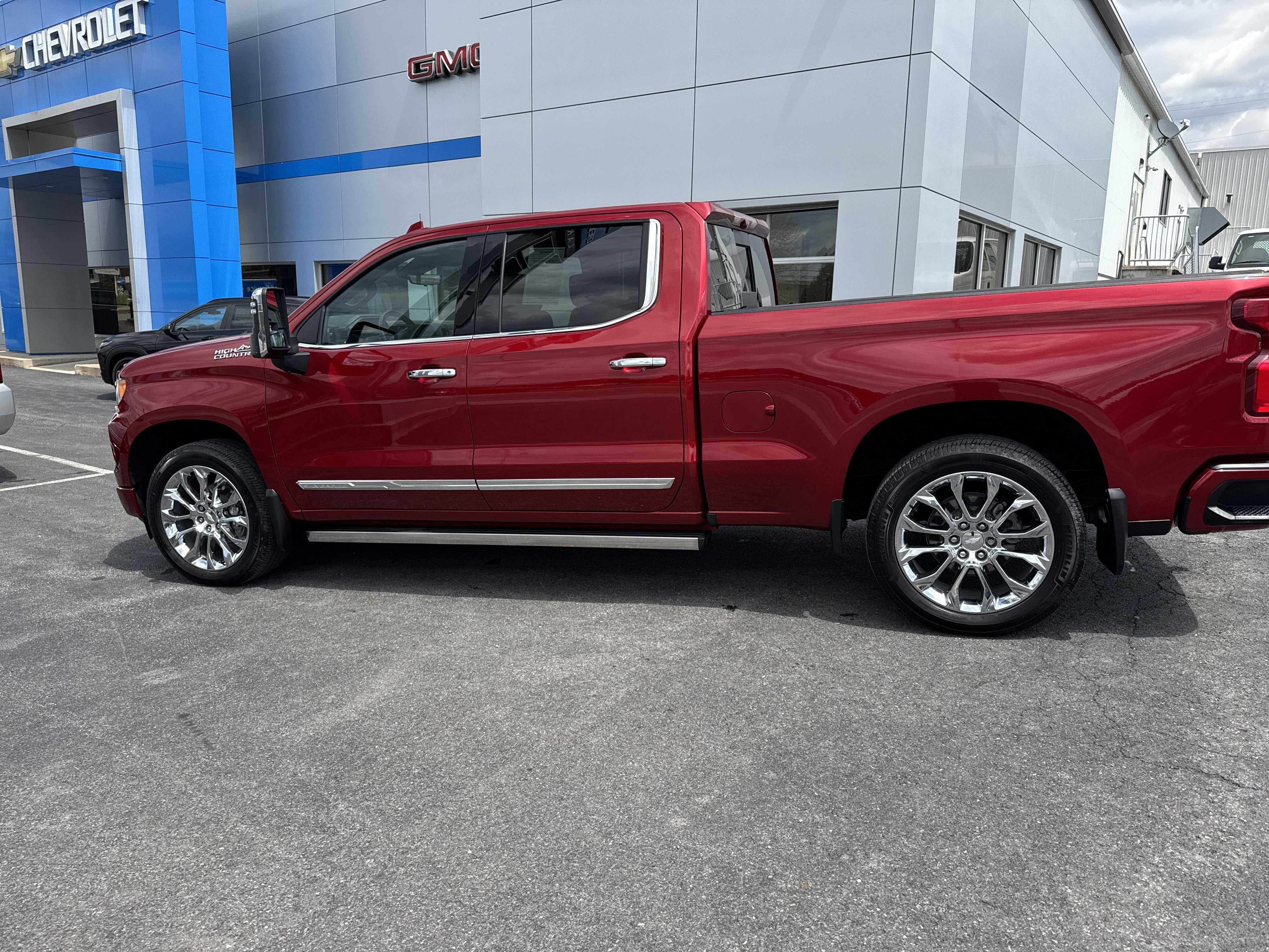 2023 Chevrolet SILVERADO 1500 HIGH COUNTRY
